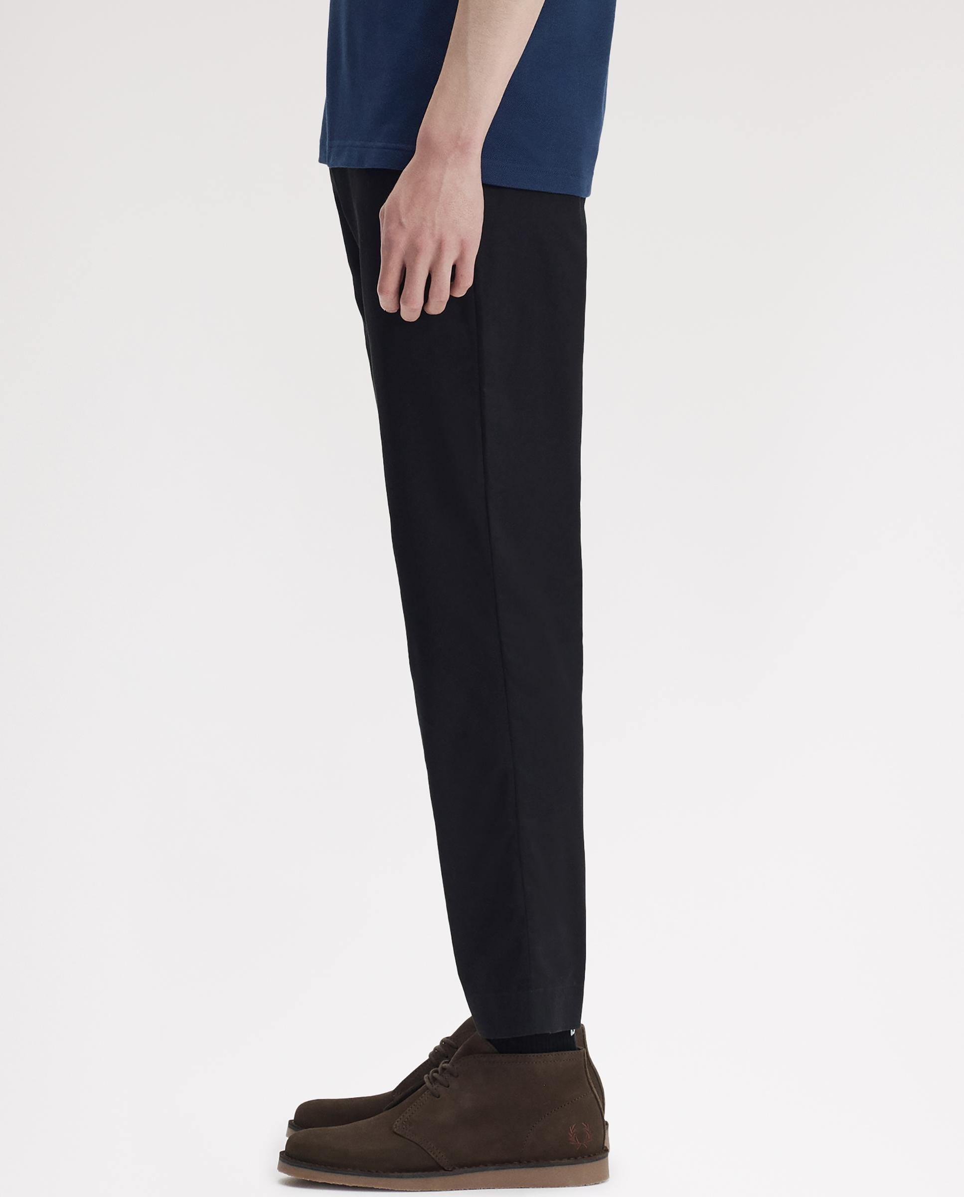 Chino de hombre de corte ajustado en sarga de algodón - Fred Perry - Negro Negro-2