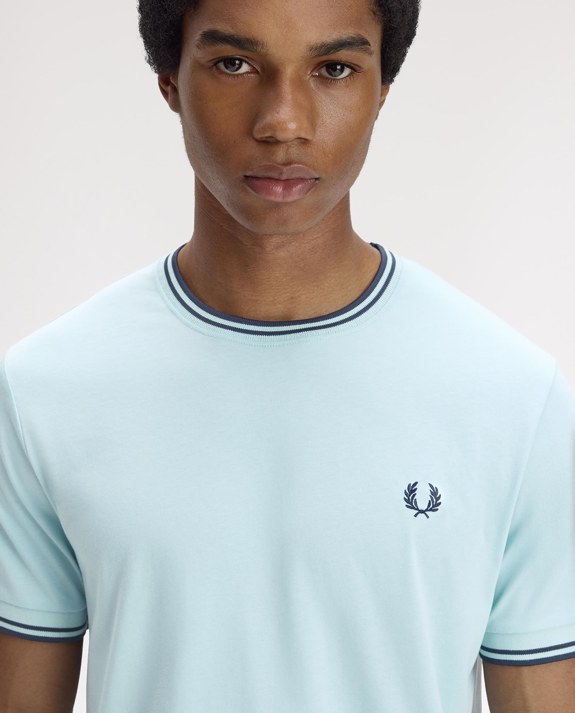 Imagen 3 de Camiseta de manga corta de hombre con ribete con dos franjas - Fred Perry - Cielo Cielo