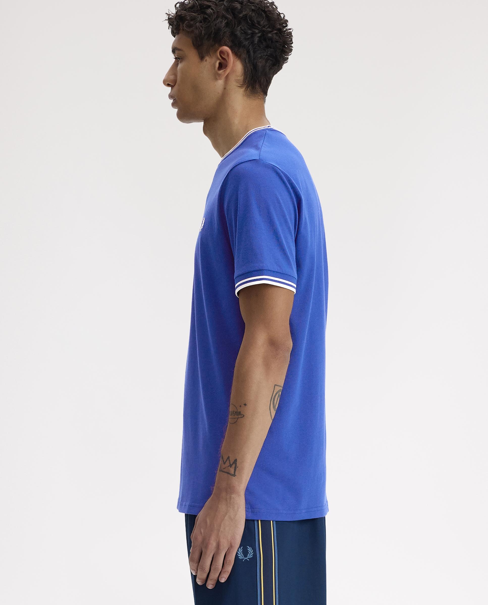 Imagen 2 de Camiseta de manga corta de hombre con ribete con dos franjas - Fred Perry - Azul royal Azul royal