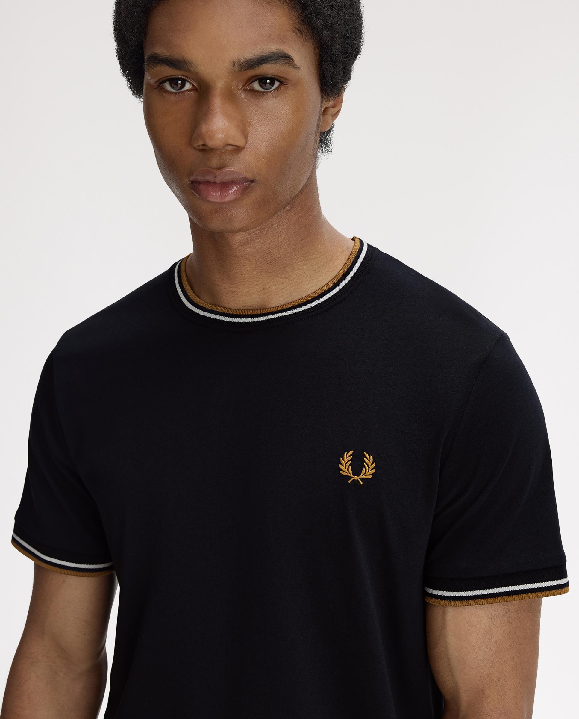 Imagen 3 de Camiseta de manga corta de hombre con ribete con dos franjas - Fred Perry - Negro Negro