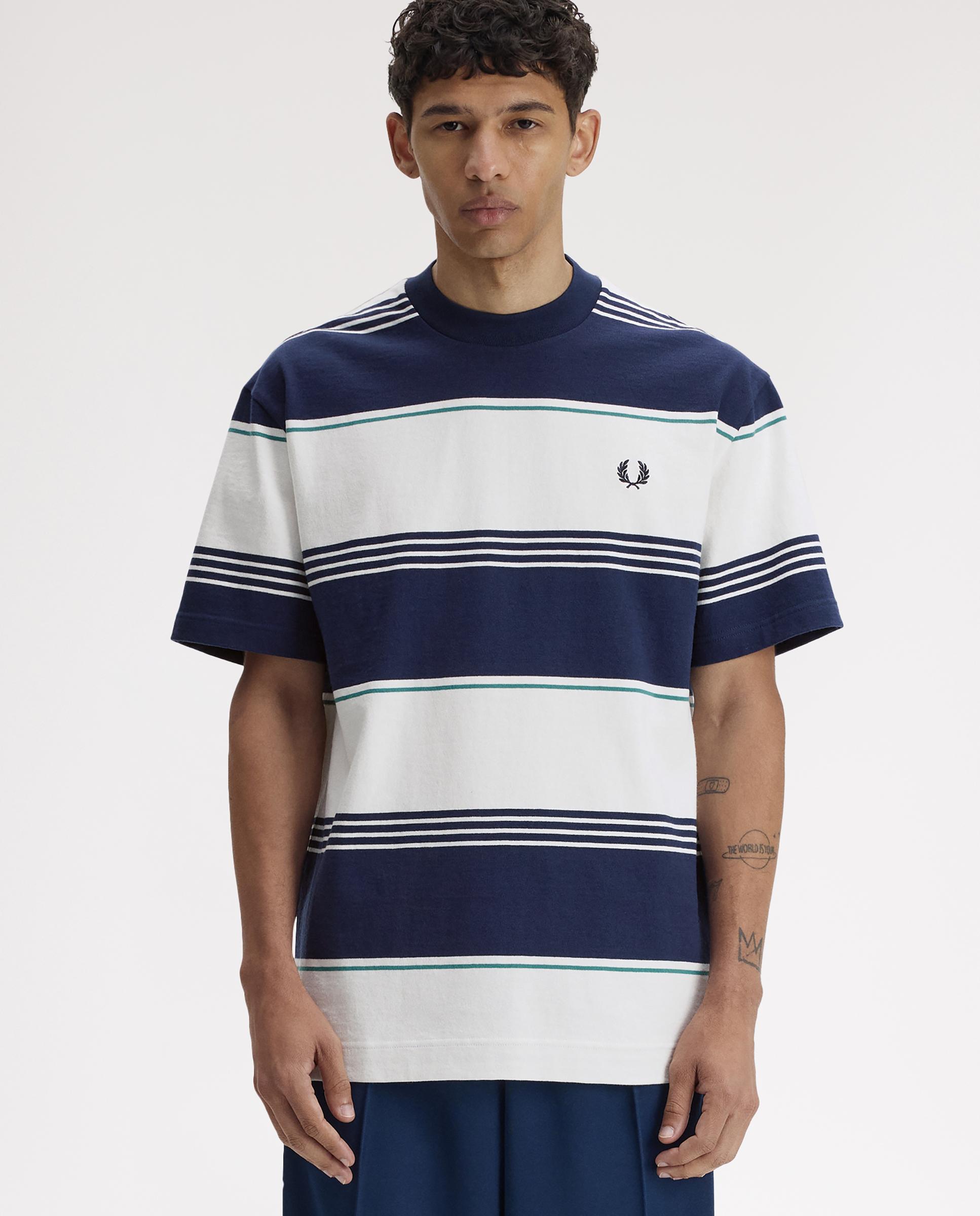 Fred Perry - Camiseta de hombre de manga corta de corte relajado a rayas.