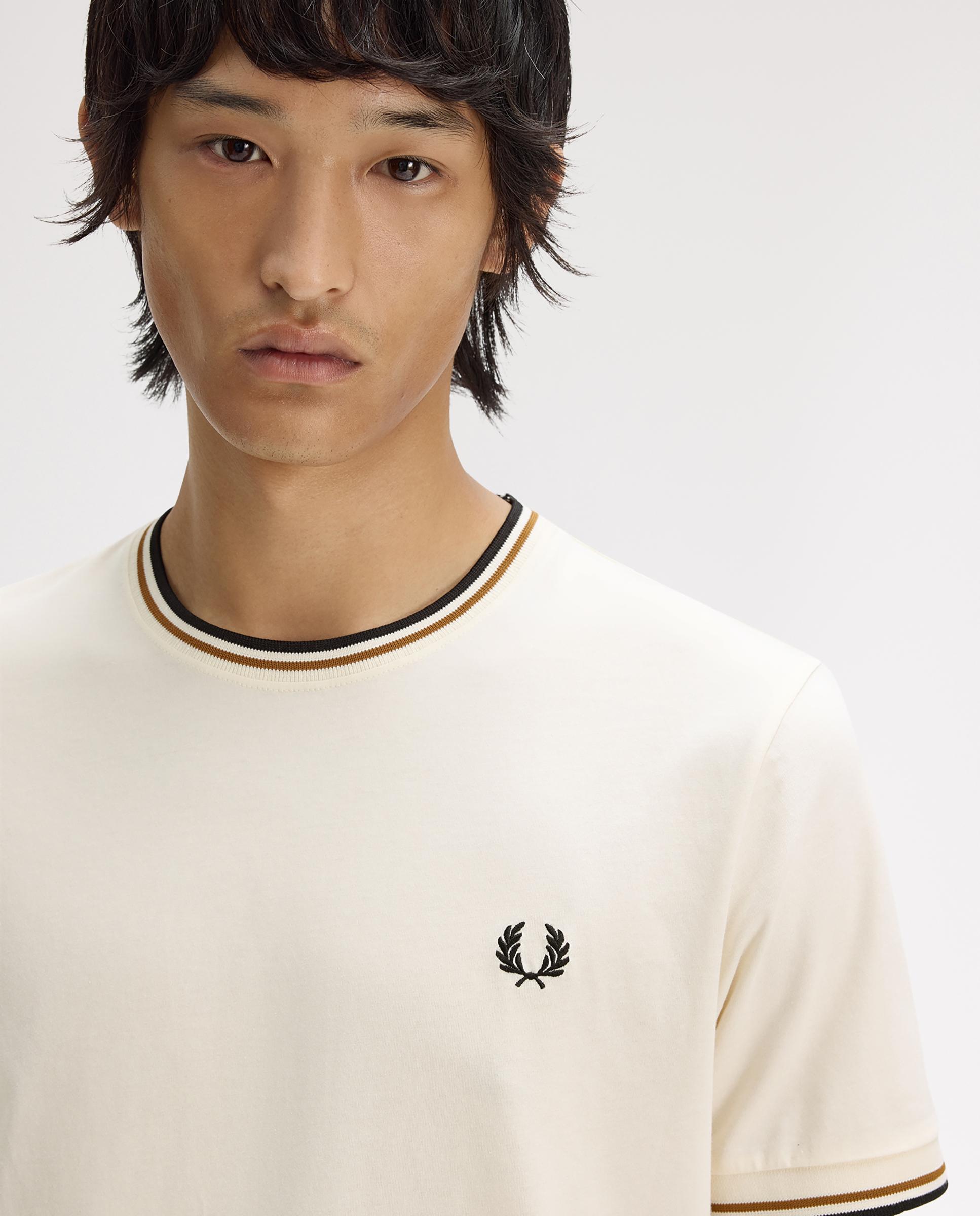Imagen 4 de Camiseta de manga corta de hombre con ribete con dos franjas - Fred Perry - Lino Lino
