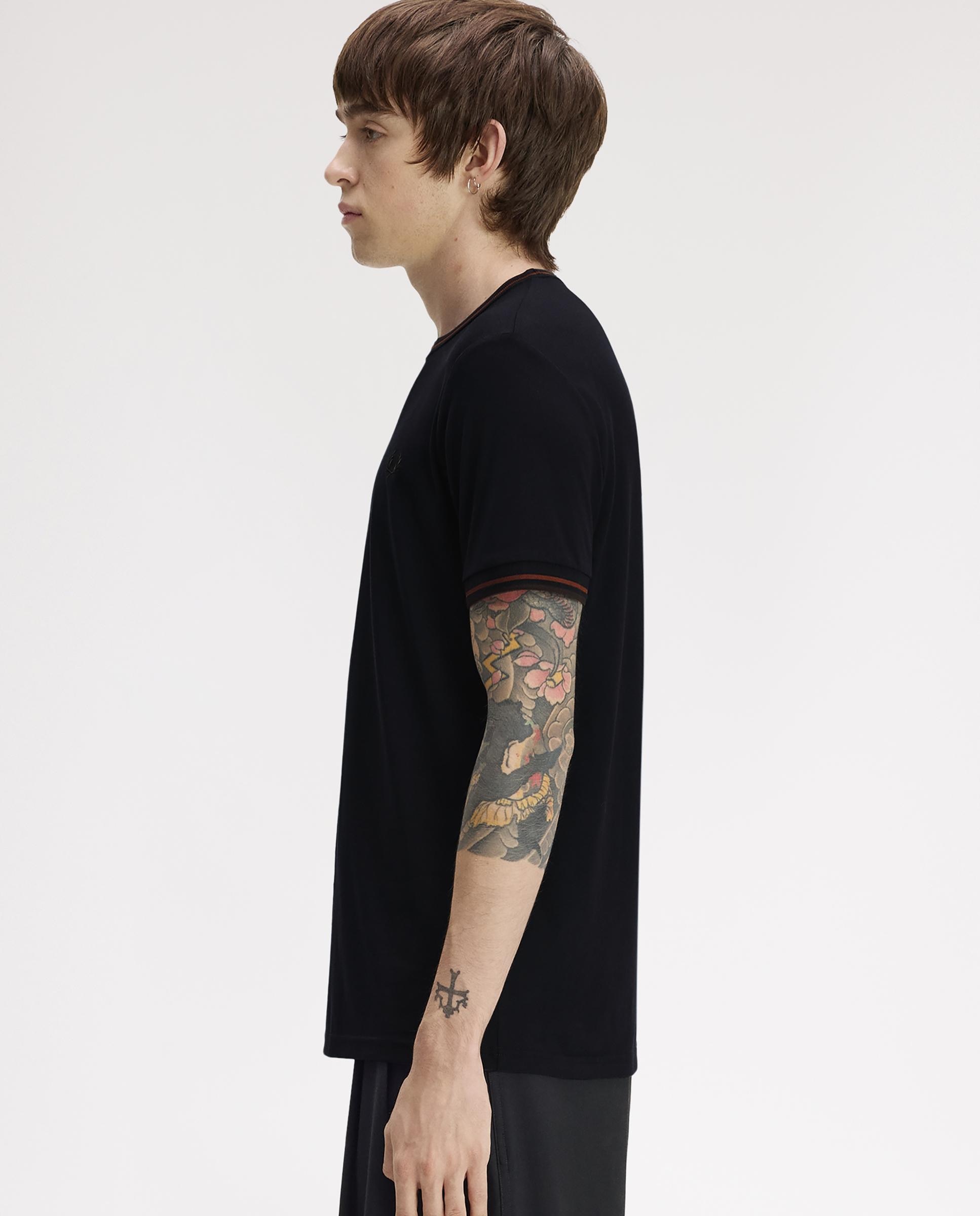 Imagen 2 de Camiseta de manga corta de hombre con ribete con dos franjas - Fred Perry - Azul marino Azul marino
