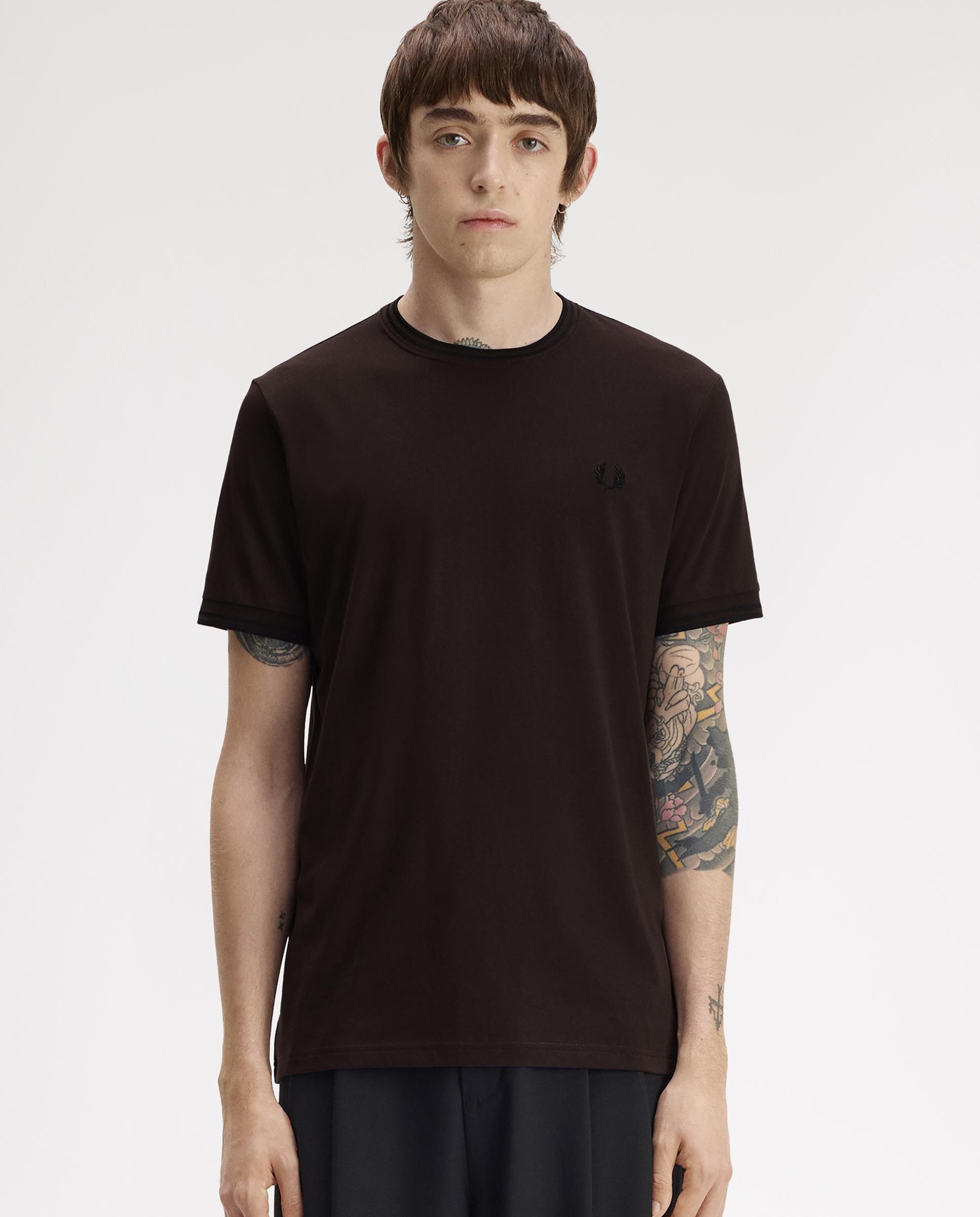 Imagen 0 de Camiseta de manga corta de hombre con ribete con dos franjas Marrón oscuro