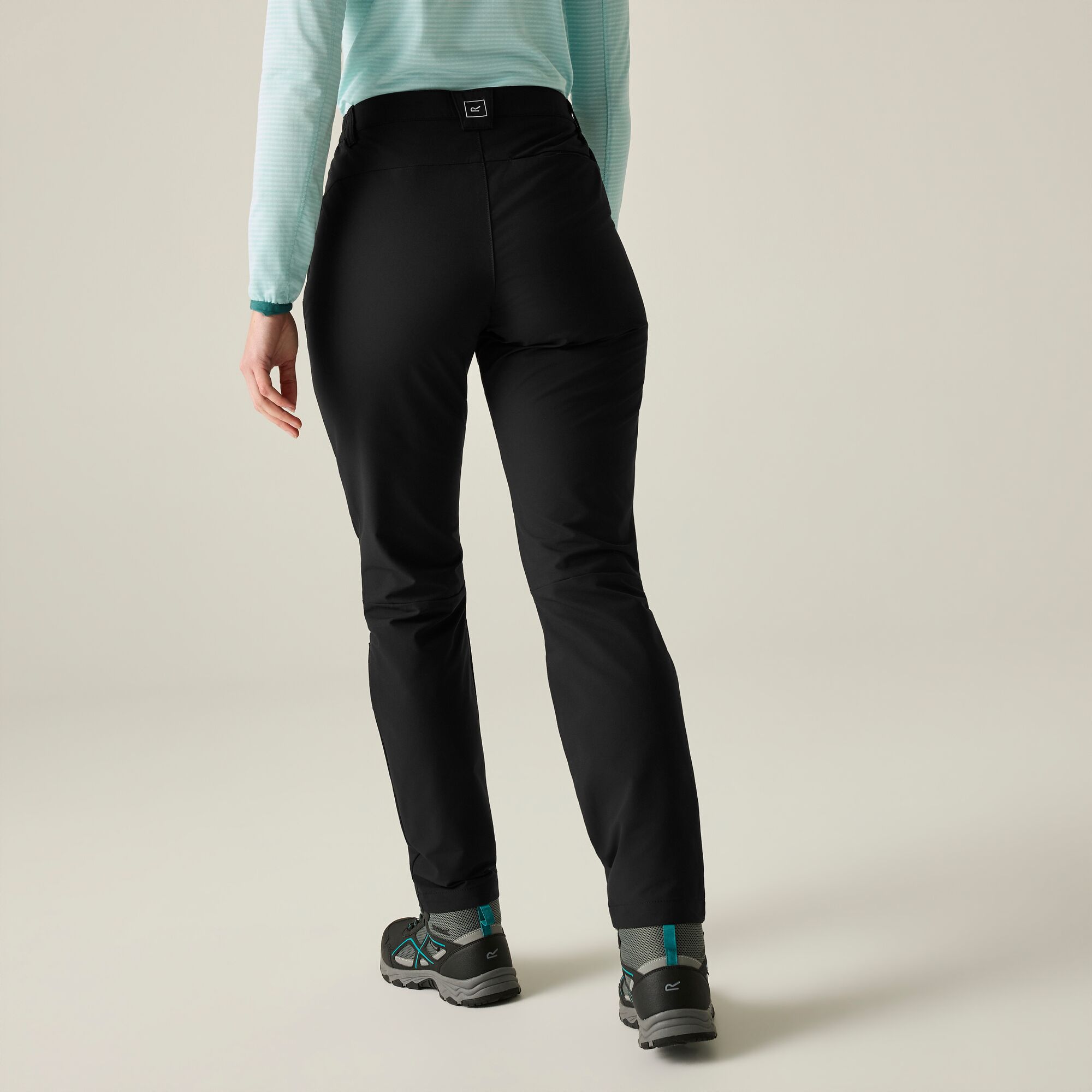 Imagen 2 de Pantalón de mujer Questra V Regatta - Negro Negro