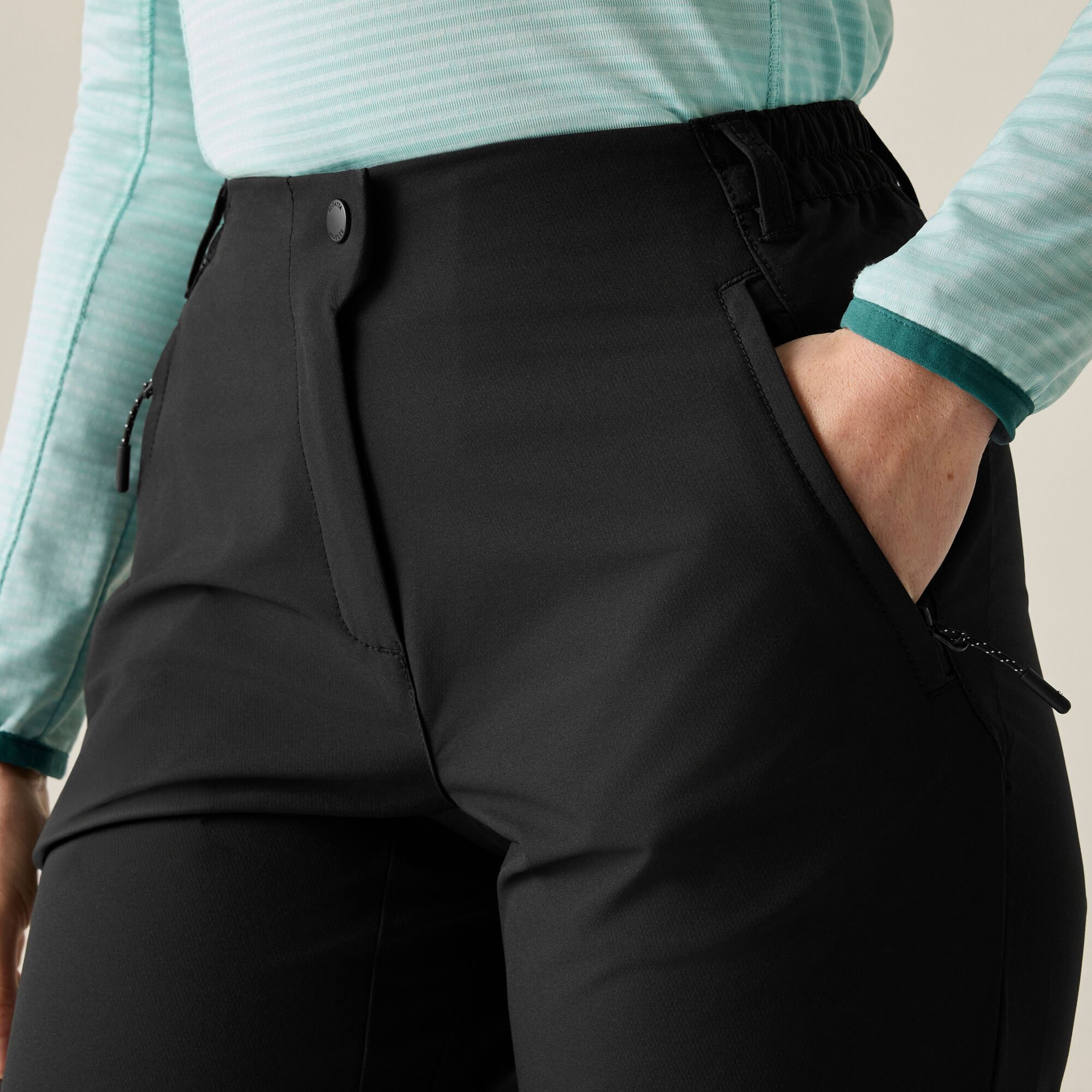 Imagen 3 de Pantalón de mujer Questra V Regatta - Negro Negro