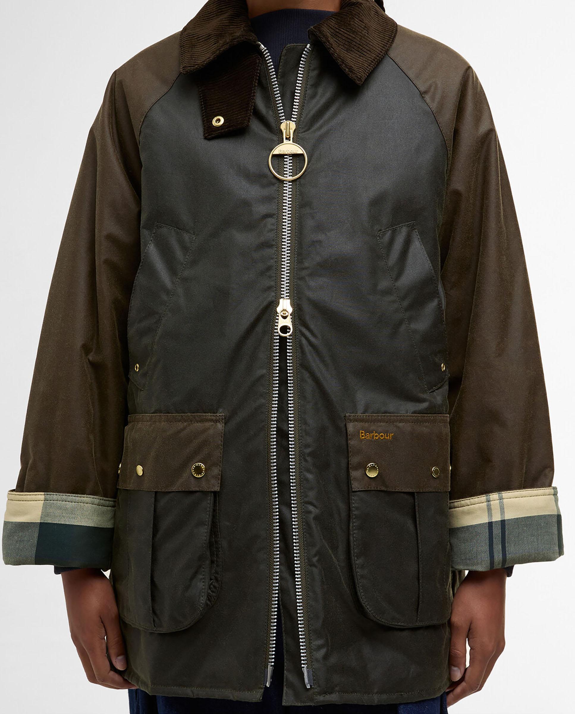 Parka de mujer con bolsillos inferiores tipo fuelle y con solapa de cierre con corchetes - Barbour - Verde Oliva Verde Oliva-5
