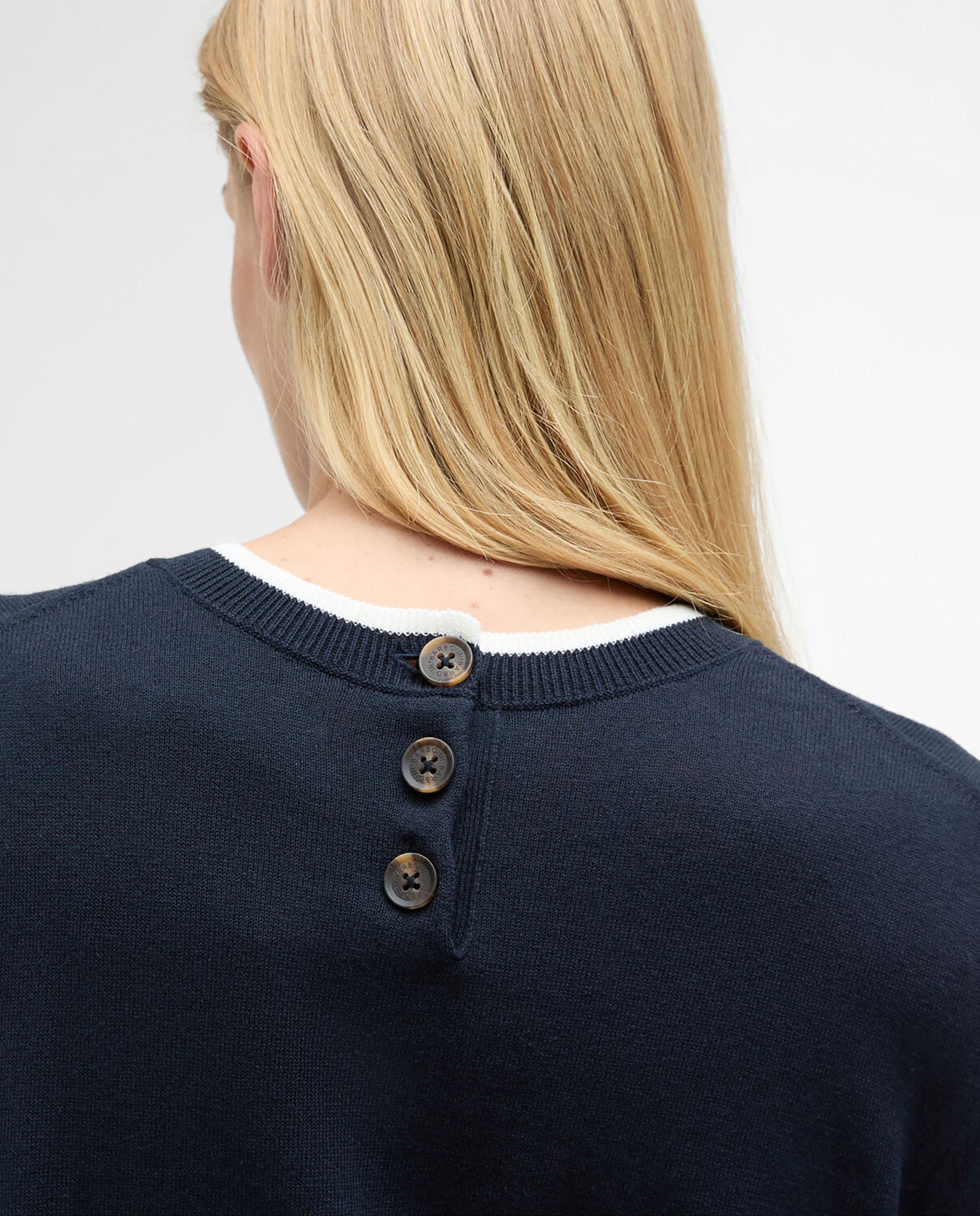La camiseta de mujer de punto con un cuello redondo clásico y ribetes en contraste en el cuello, los puños y el dobladillo - Barbour - Azul marino Azul marino-5