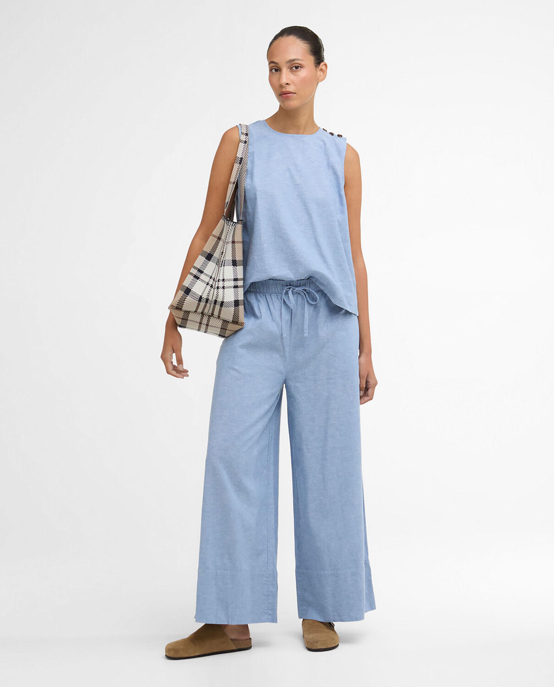 Blusa de mujer sin mangas con detalles de botones en los hombros - Barbour - Azul claro Azul claro-3