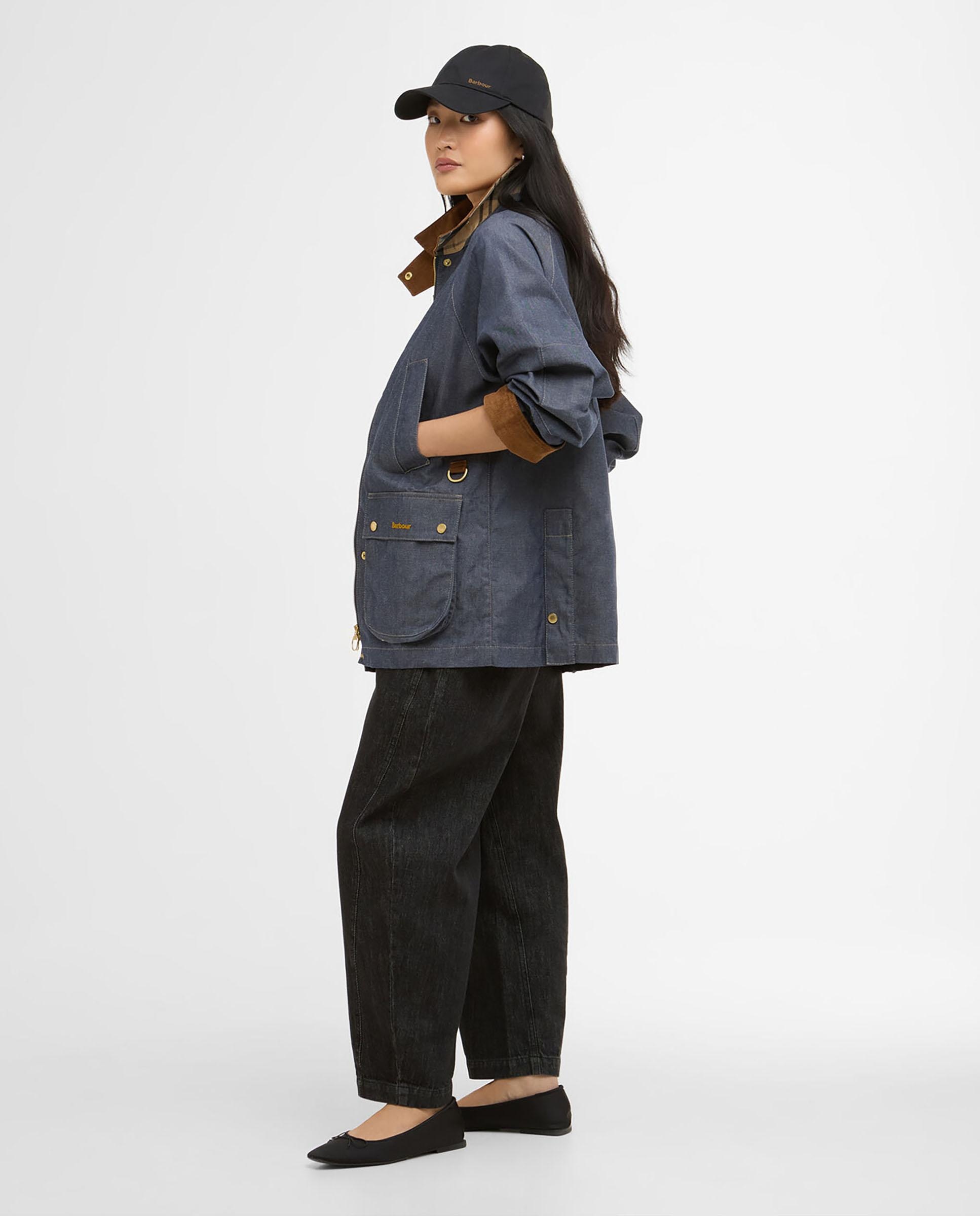 Parka de mujer con cierre combinado y bolsillos inclinados en el pecho y de parche con solapa - Barbour - Azul marino Azul marino-2