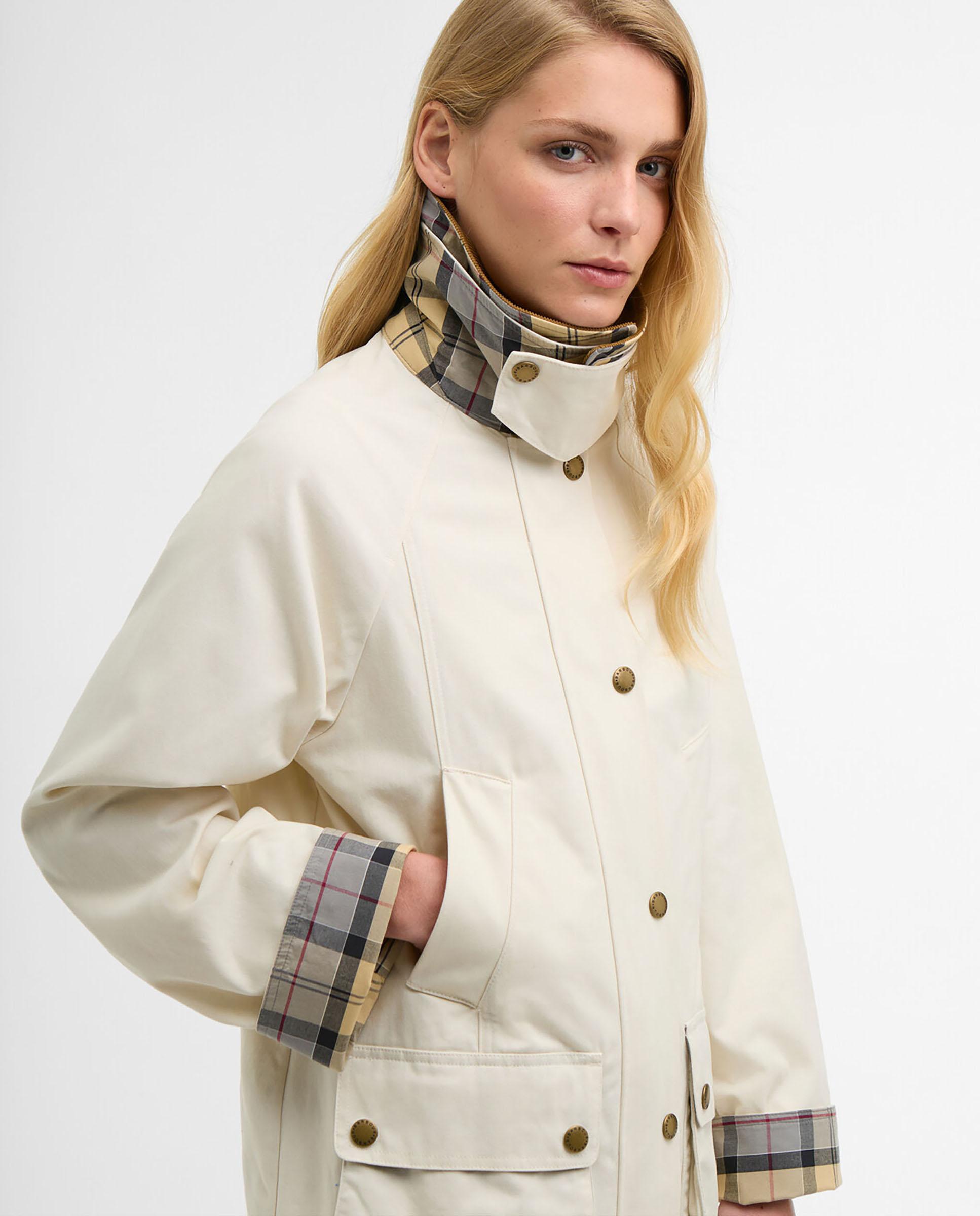 Chaqueta de mujer con cuello solapa y bolsillo frontales con cierre de tapeta - Barbour - Beige Beige-6