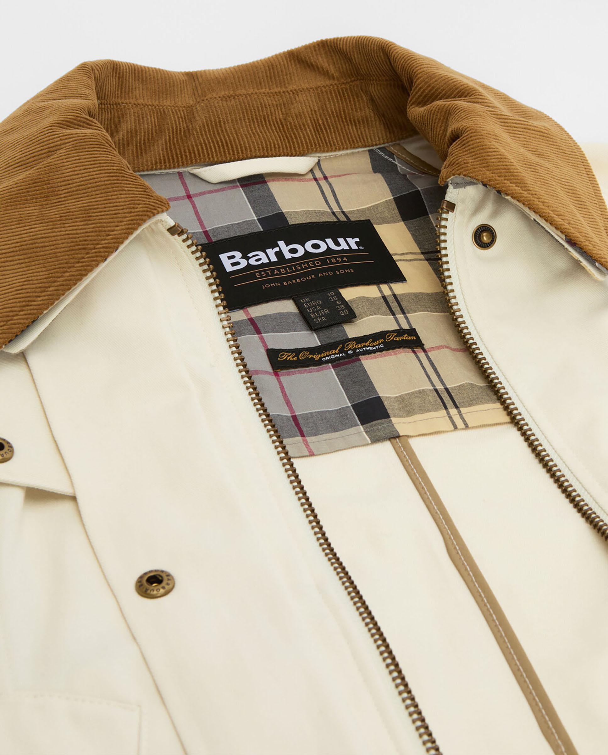 Chaqueta de mujer con cuello solapa y bolsillo frontales con cierre de tapeta - Barbour - Beige Beige-9