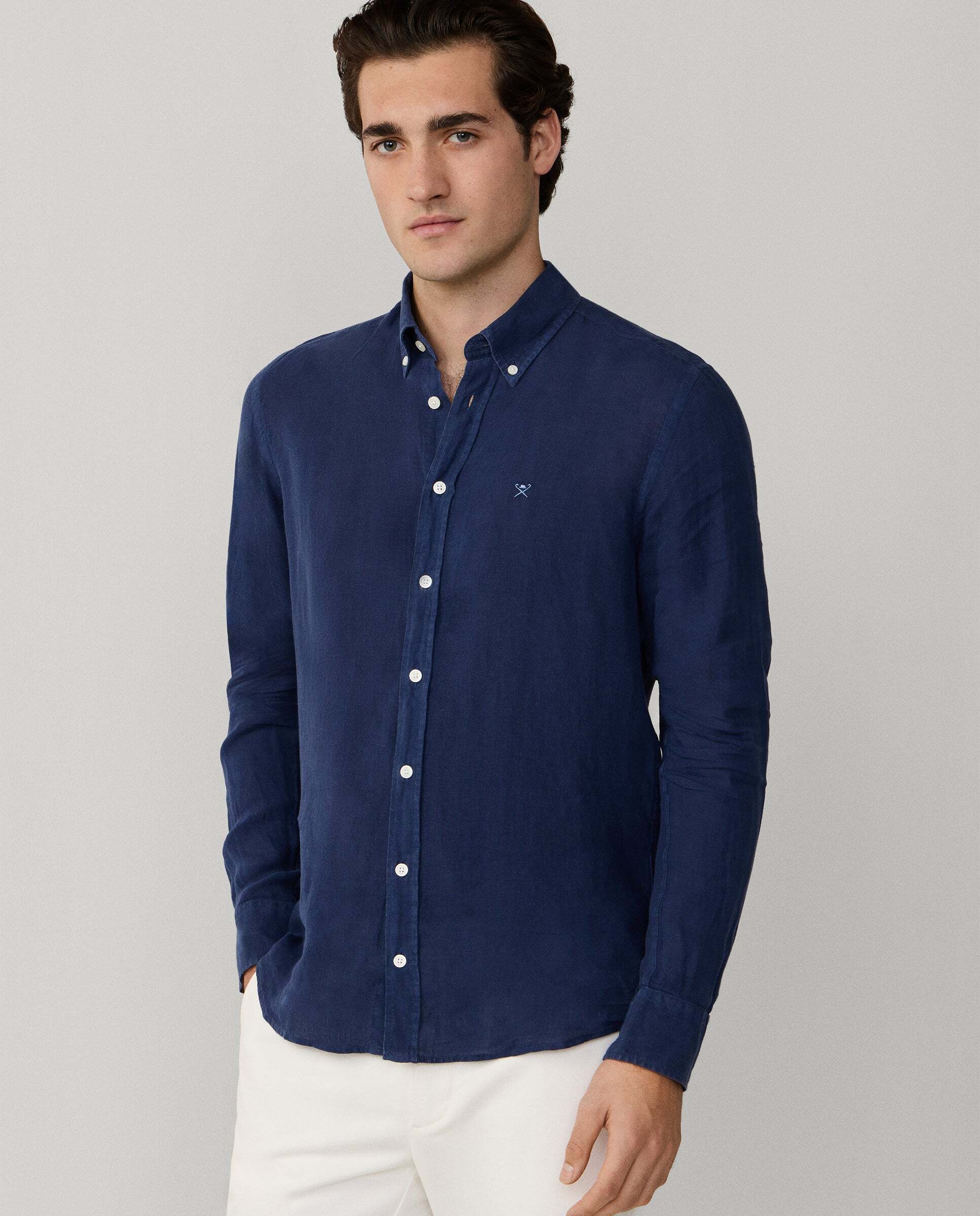 Imagen 0 de Camisa de lino de hombre teñida en prenda fit tailored Azul marino
