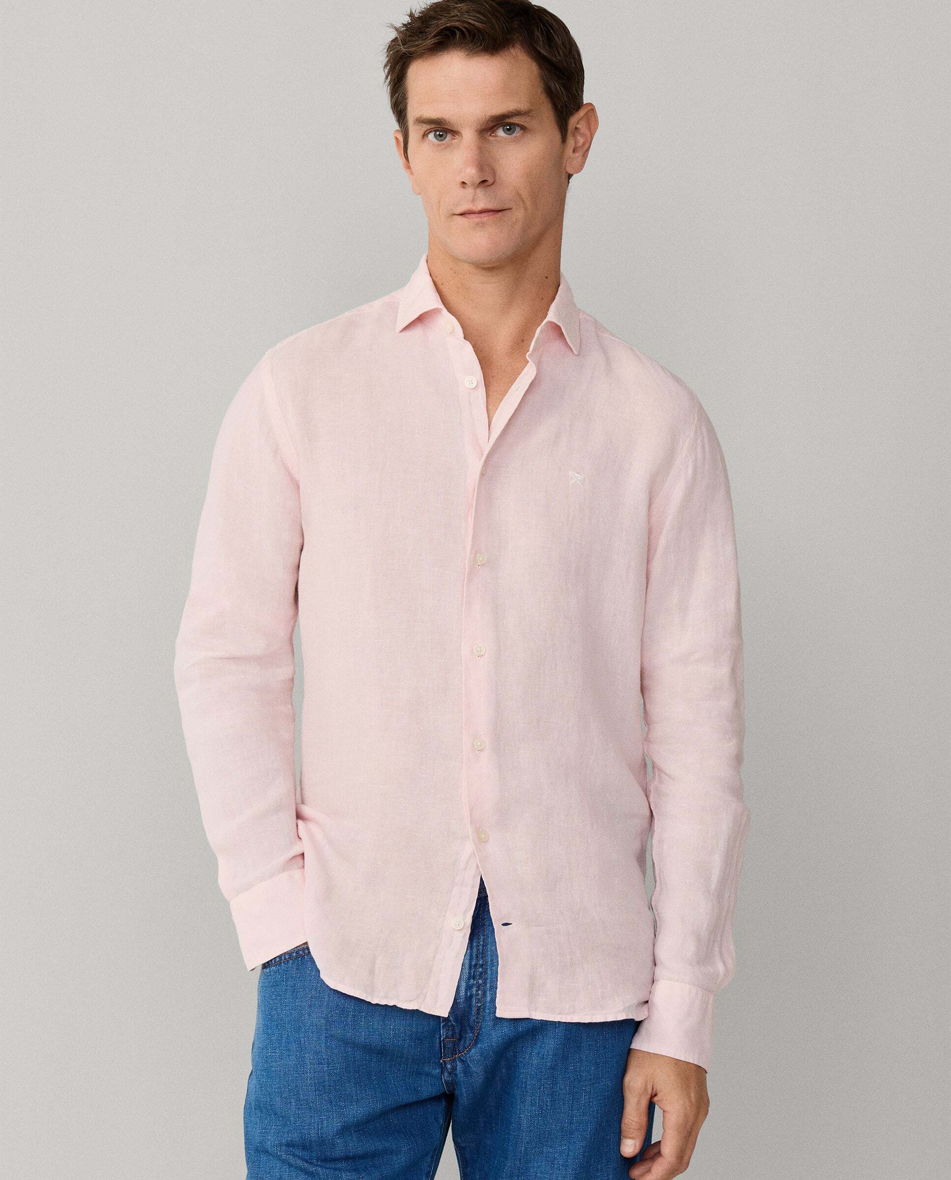 Imagen 0 de Camisa de hombre de lino teñida en prenda fit tailored Rosa pastel