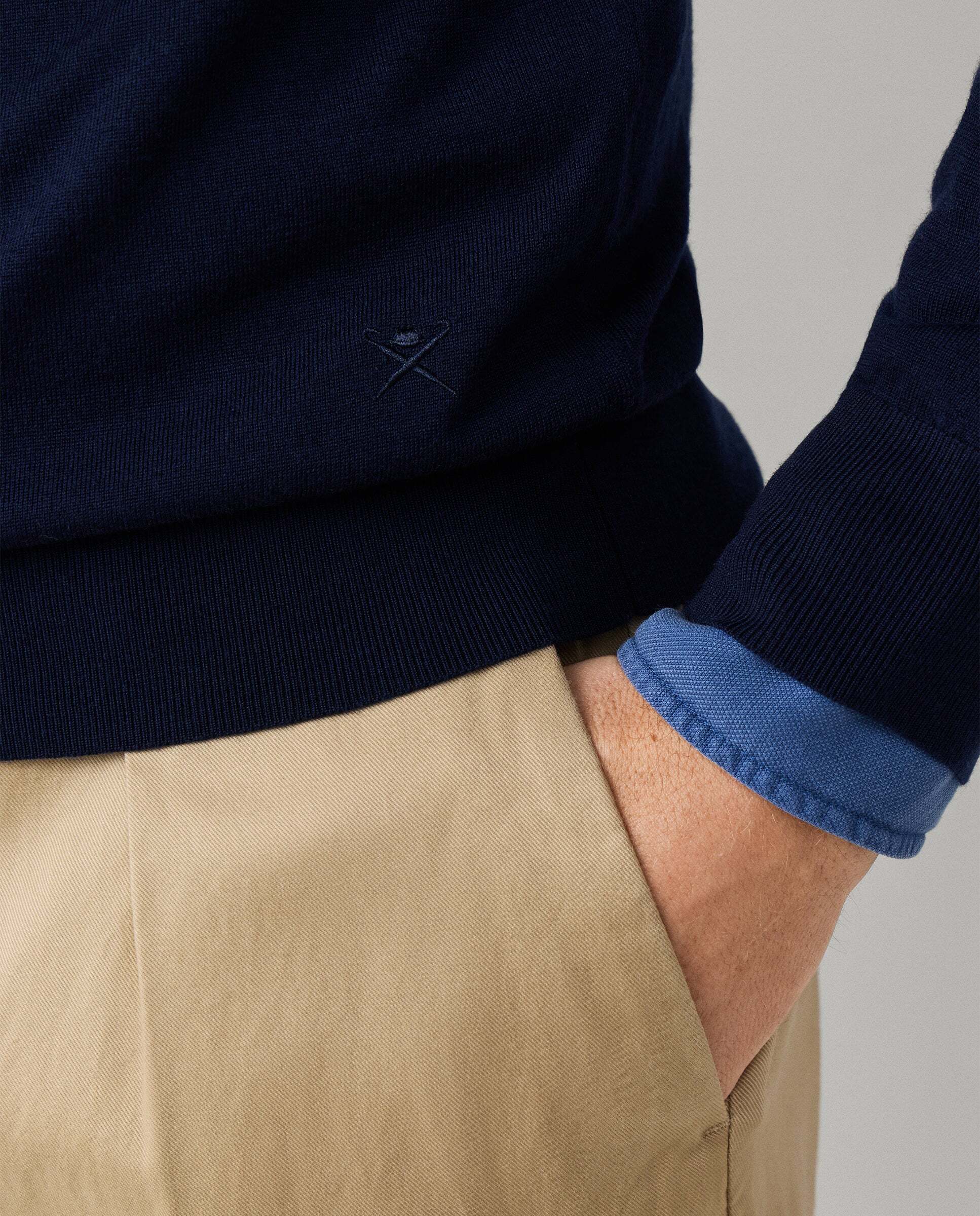 Jersey de hombre de lana merino cuello pico - Hackett - Azul marino Azul marino-5