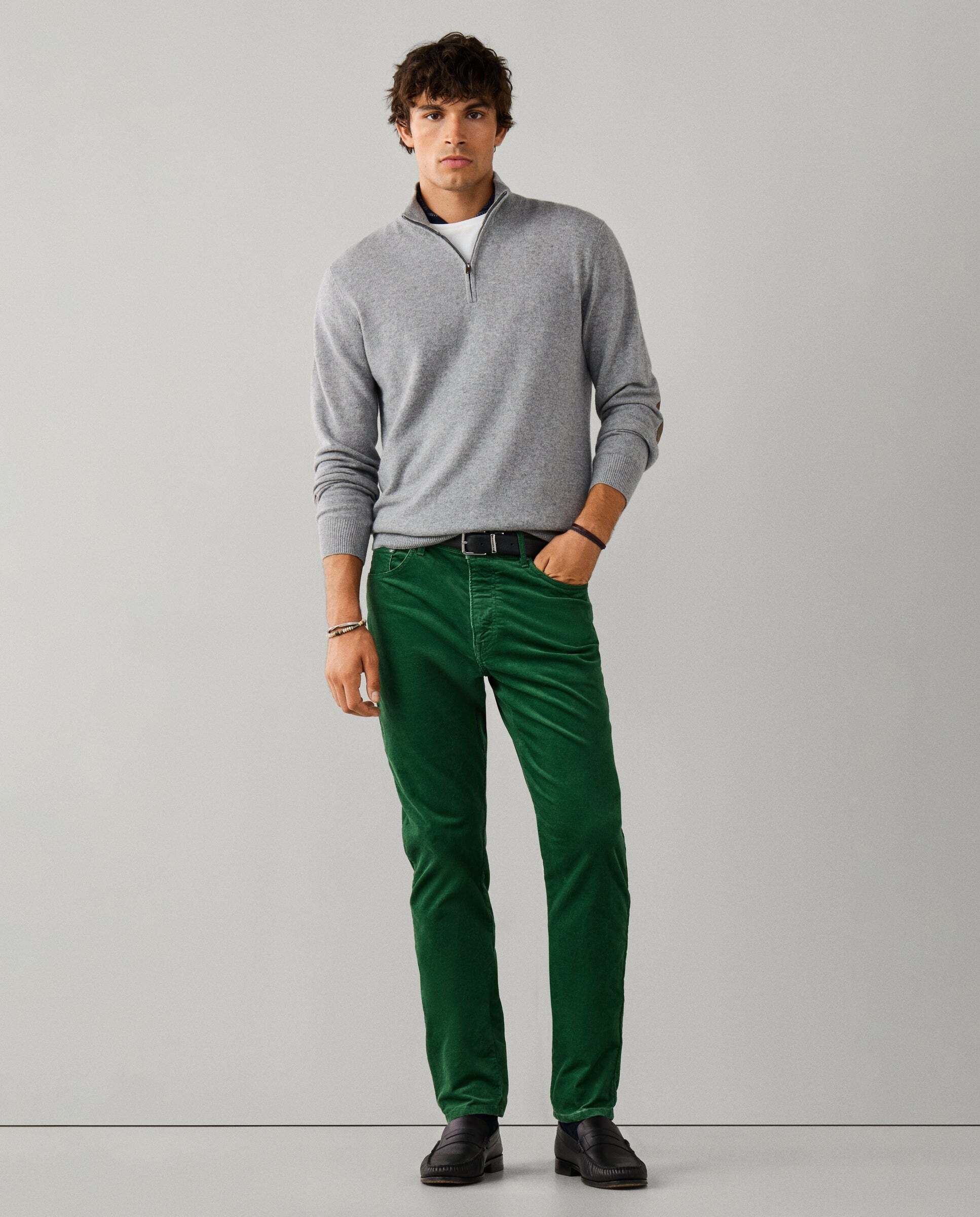 Imagen 0 de Pantalón de hombre pana 5 bolsillos fit regular Verde