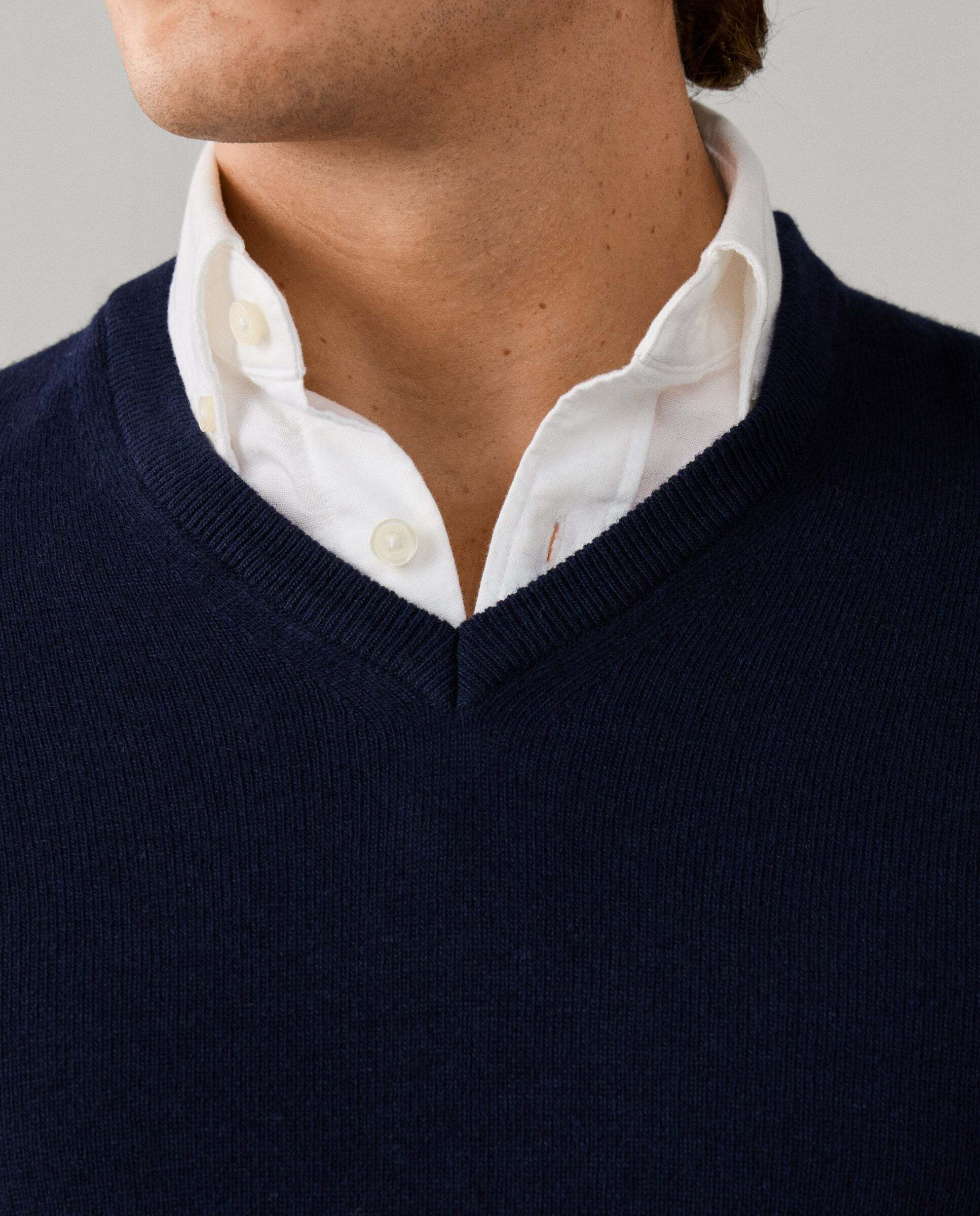Jersey de hombre mezcla de lana merino-cashmere cuello pico - Hackett - Azul marino Azul marino-4
