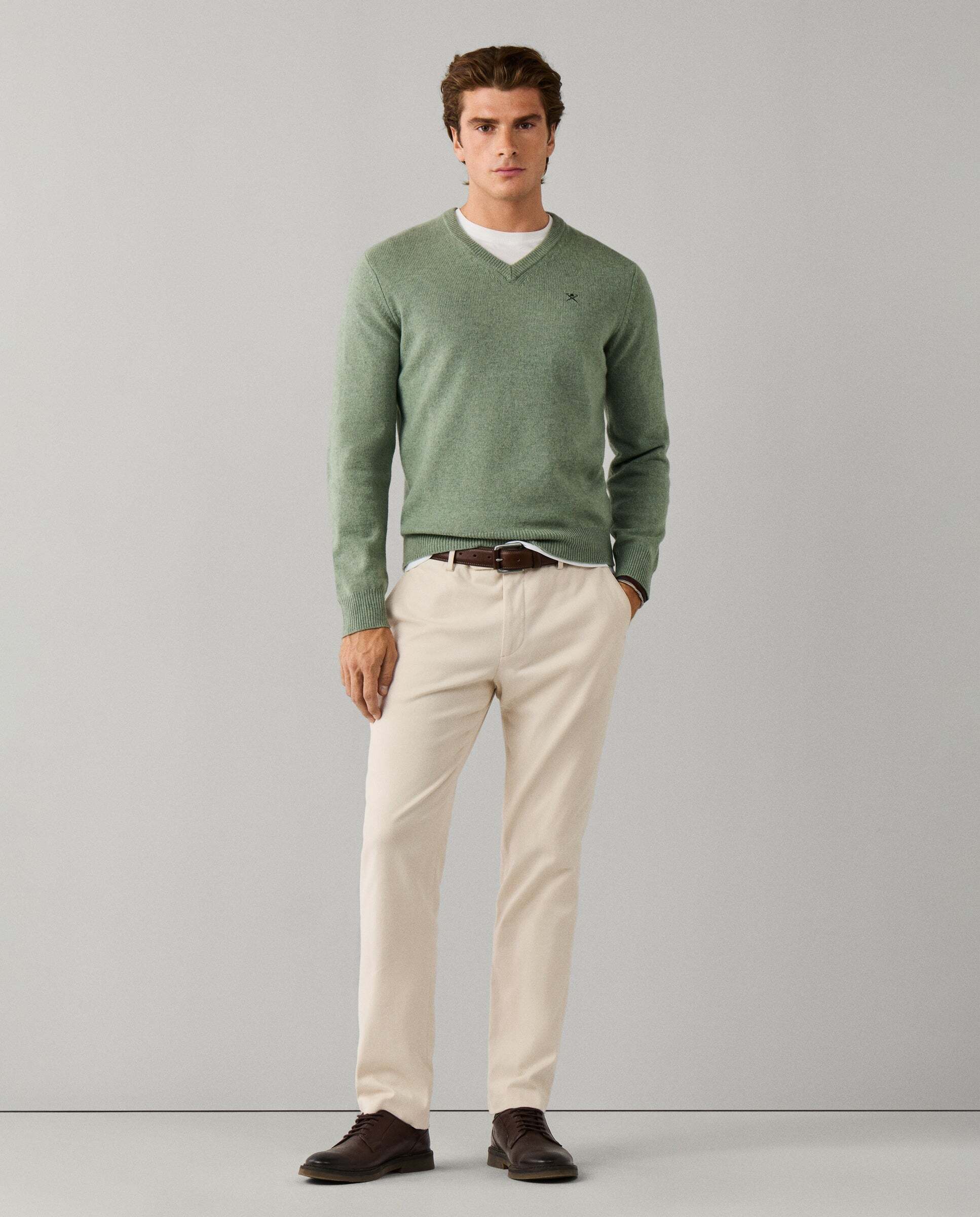 Jersey de hombre de lana de cordero con cuello de pico y logo bordado - Hackett - Verde Verde-2