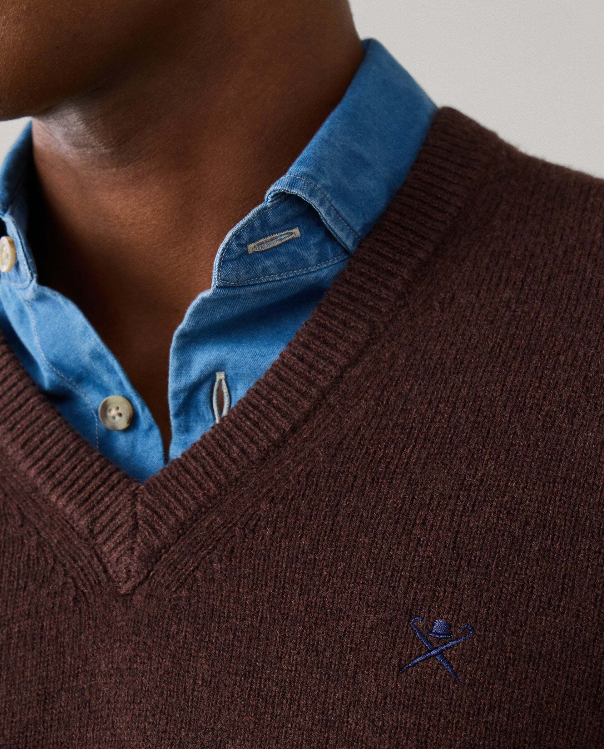 Jersey de hombre de lana de cordero con cuello de pico y logo bordado - Hackett - Ébano Ébano-4