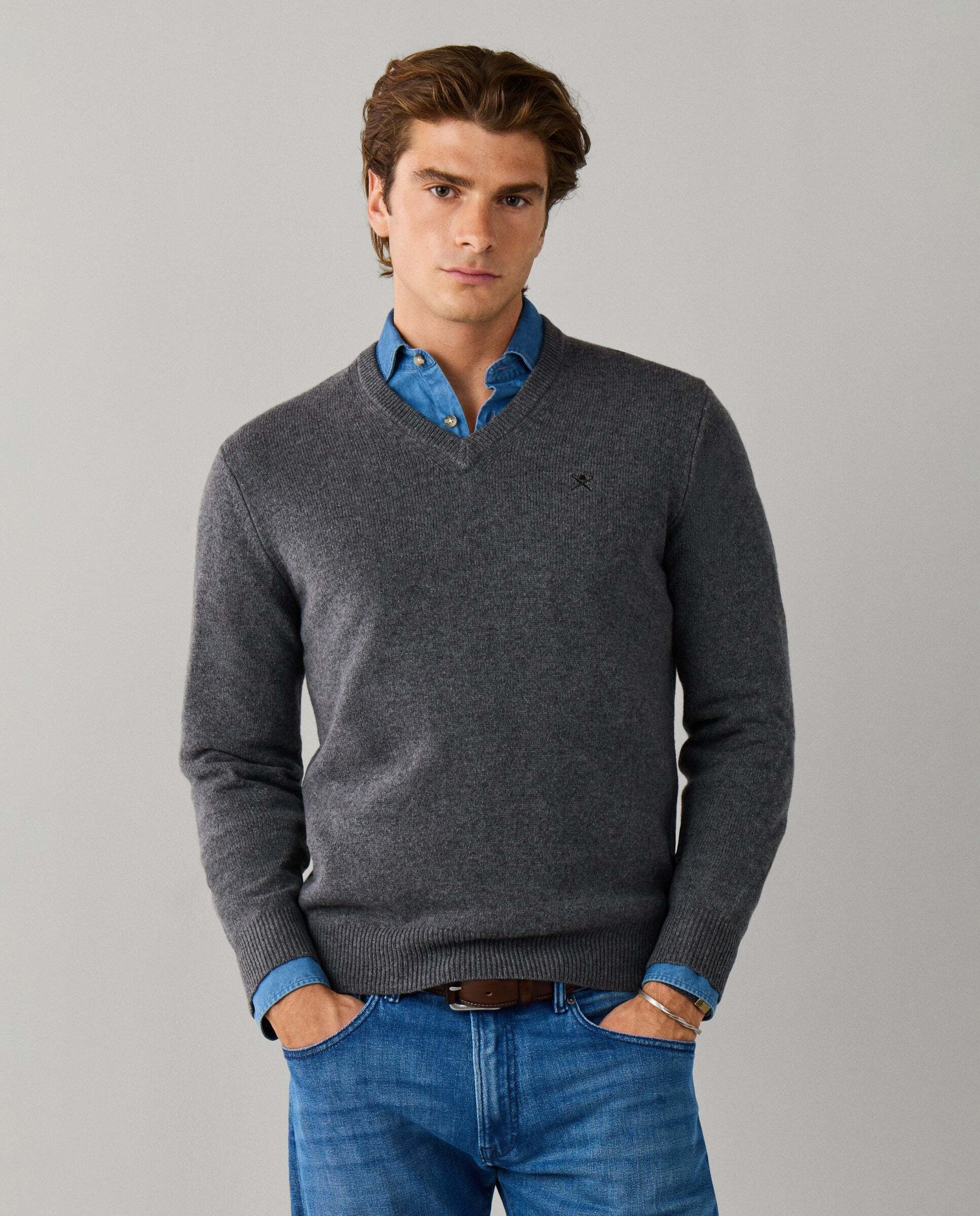 Jersey de hombre en lana de cordero cuello pico - Hackett - Gris Gris-1