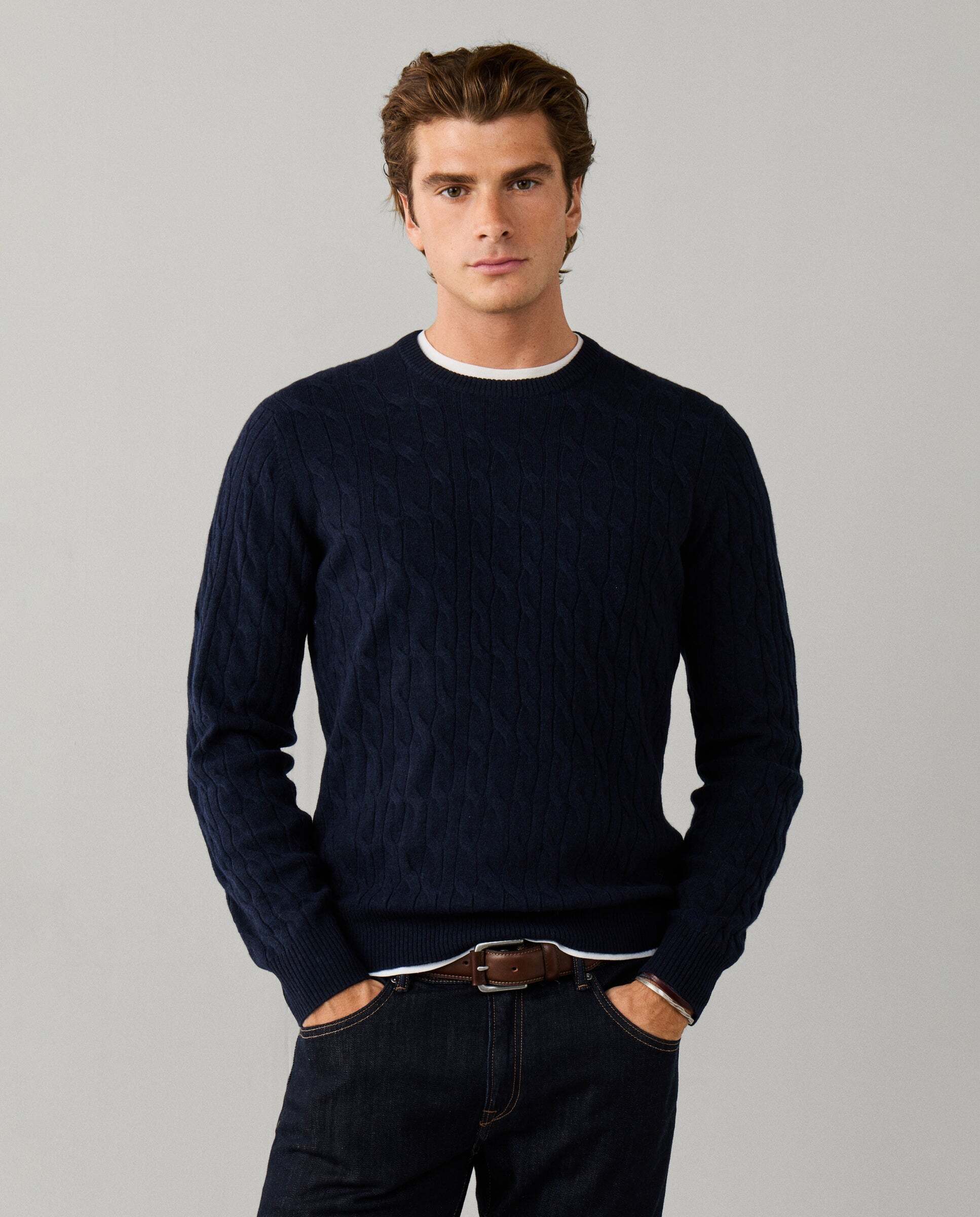 Jersey de hombre en lana de cordero de punto trenzado con cuello redondo - Hackett - Azul marino Azul marino-1