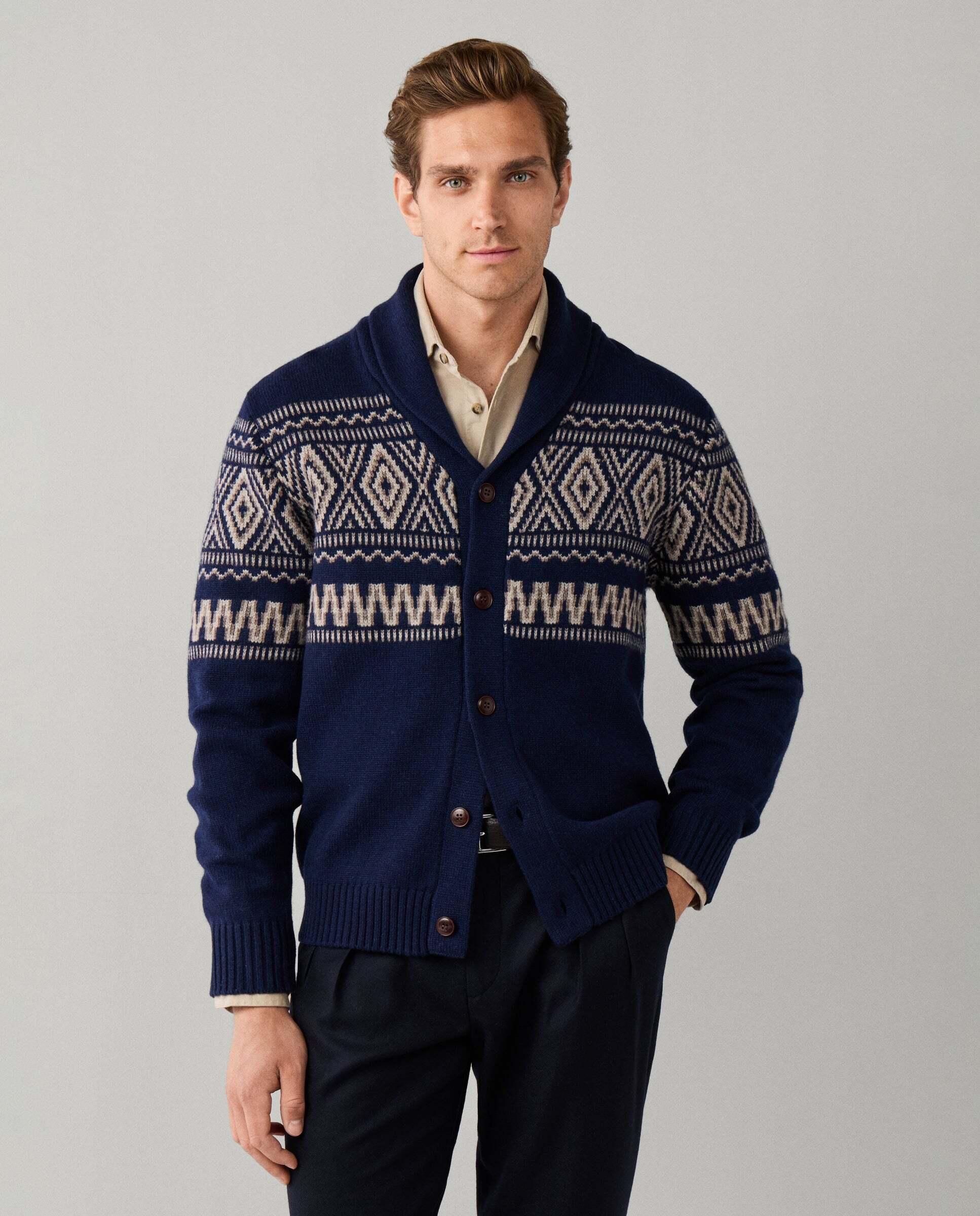 Imagen 0 de Cárdigan de hombre lana-cashmere fairisle con cuello chal Azul