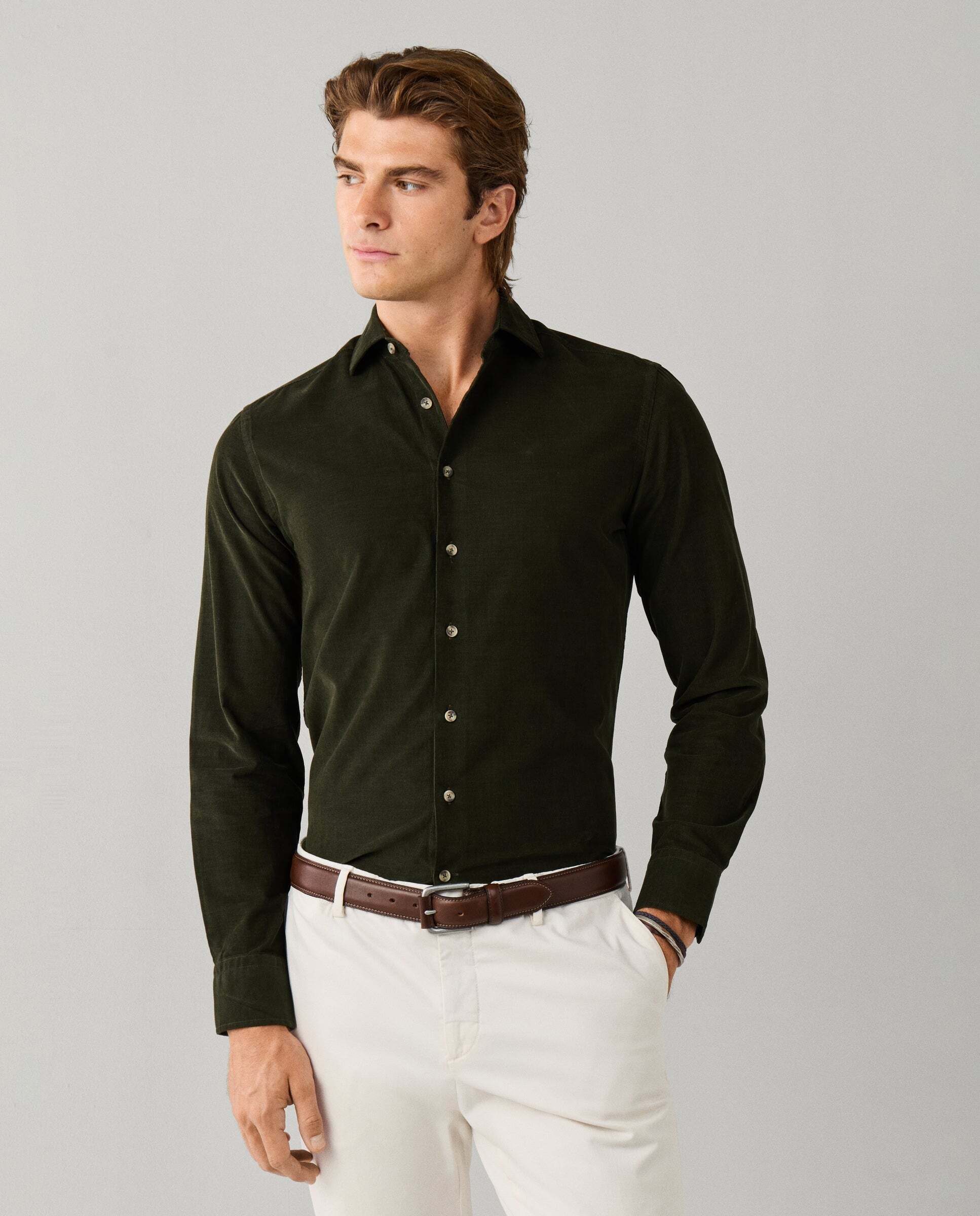 Imagen 1 de Camisa de hombre babycord fit tailored Verde militar