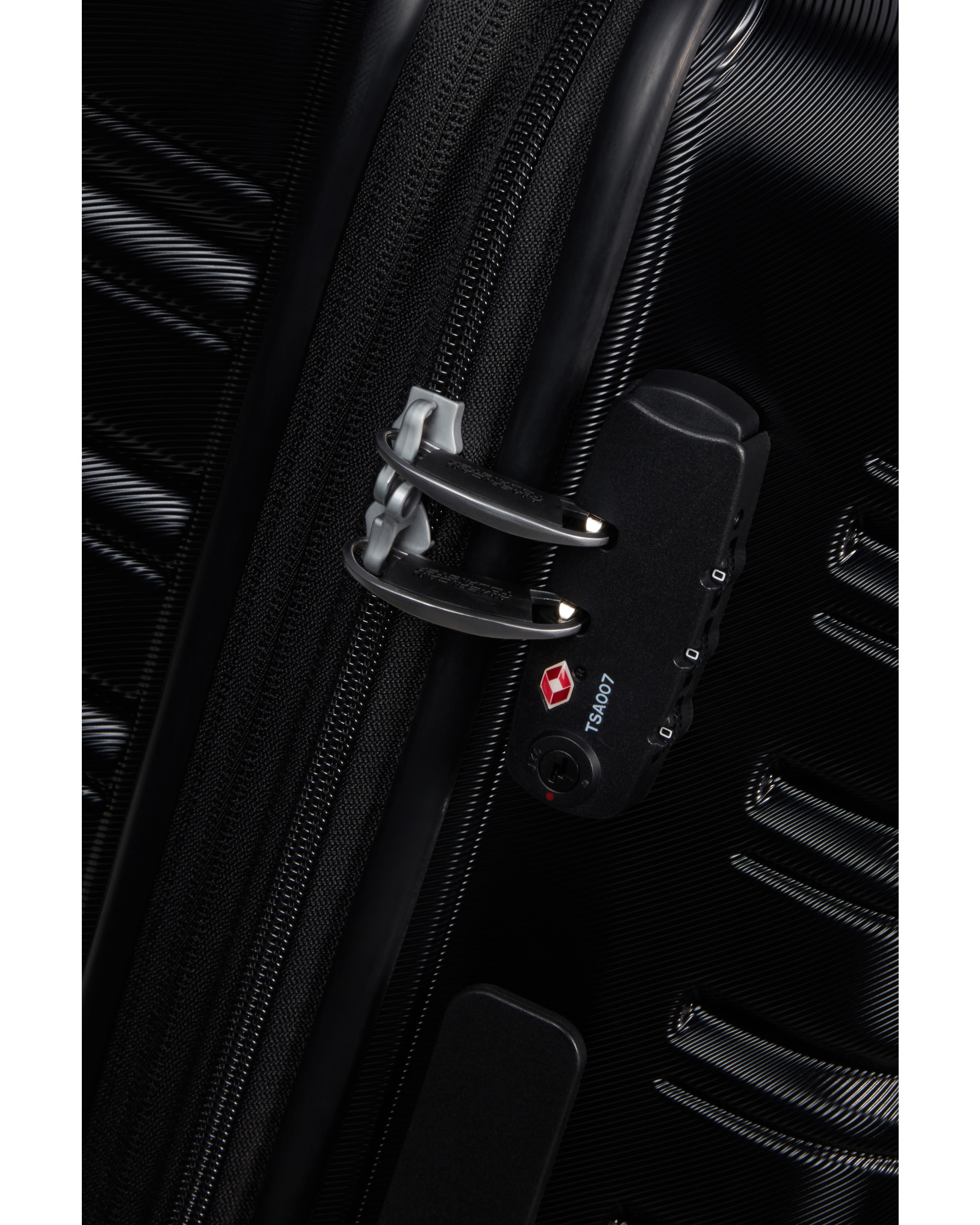 Maleta grande expandible flashline 78 rígida con capacidad hasta 109 litros - American Tourister - Negro Negro-4