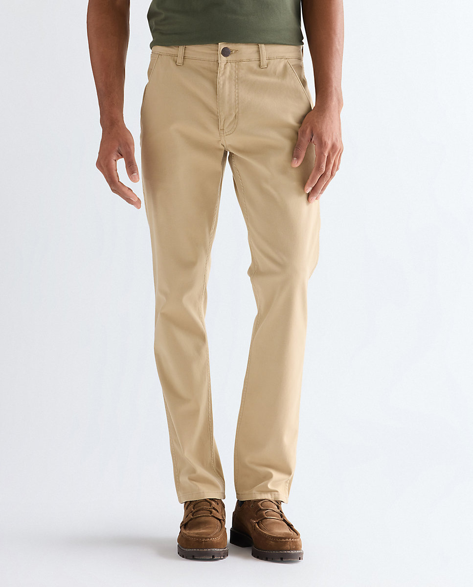 Wrangler - Chino de hombre de corte regular recto.