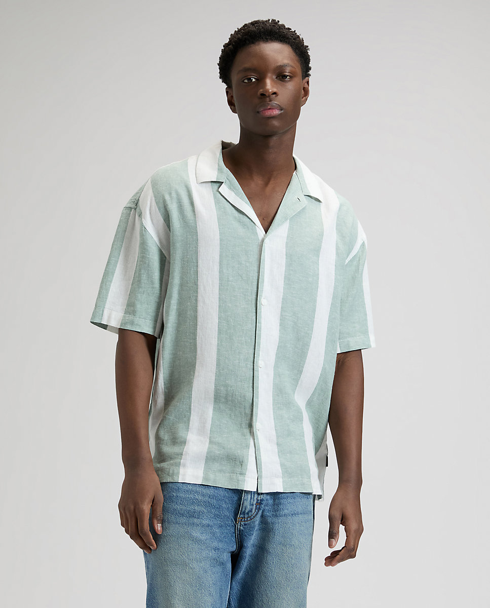 Lee - Camisa de hombre resort de manga corta de corte relaxed.