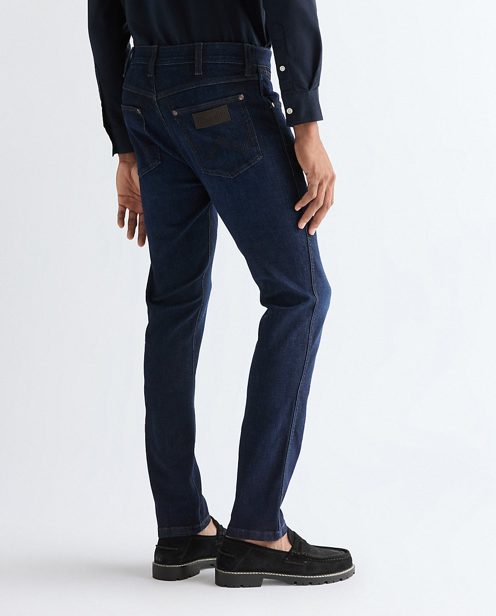 Vaqueros larston de hombre con corte ajustado en el muslo y tiro medio. - Wrangler - Azul denim Azul denim-2