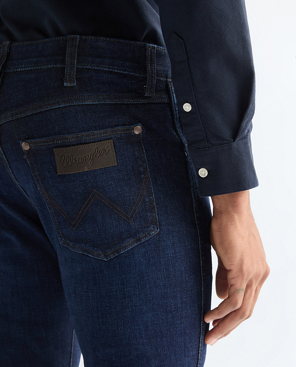 Vaqueros larston de hombre con corte ajustado en el muslo y tiro medio. - Wrangler - Azul denim Azul denim-4