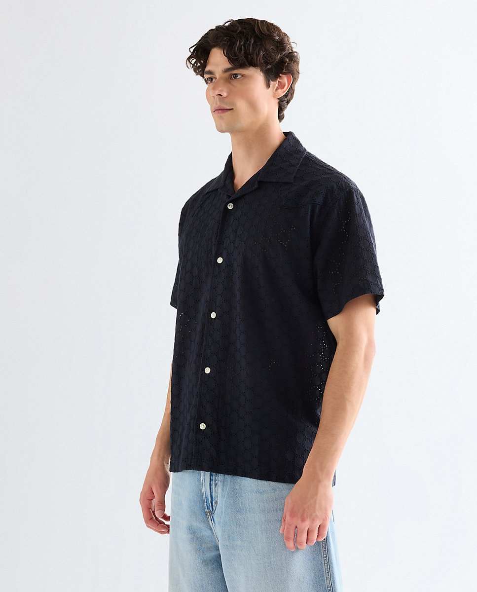 Camisa de hombre de manga corta y corte regular
