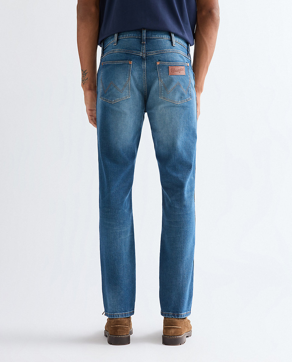 Vaqueros slim Larston de hombre con corte ajustado en el muslo y tiro medio - Wrangler - Azul denim Azul denim-2