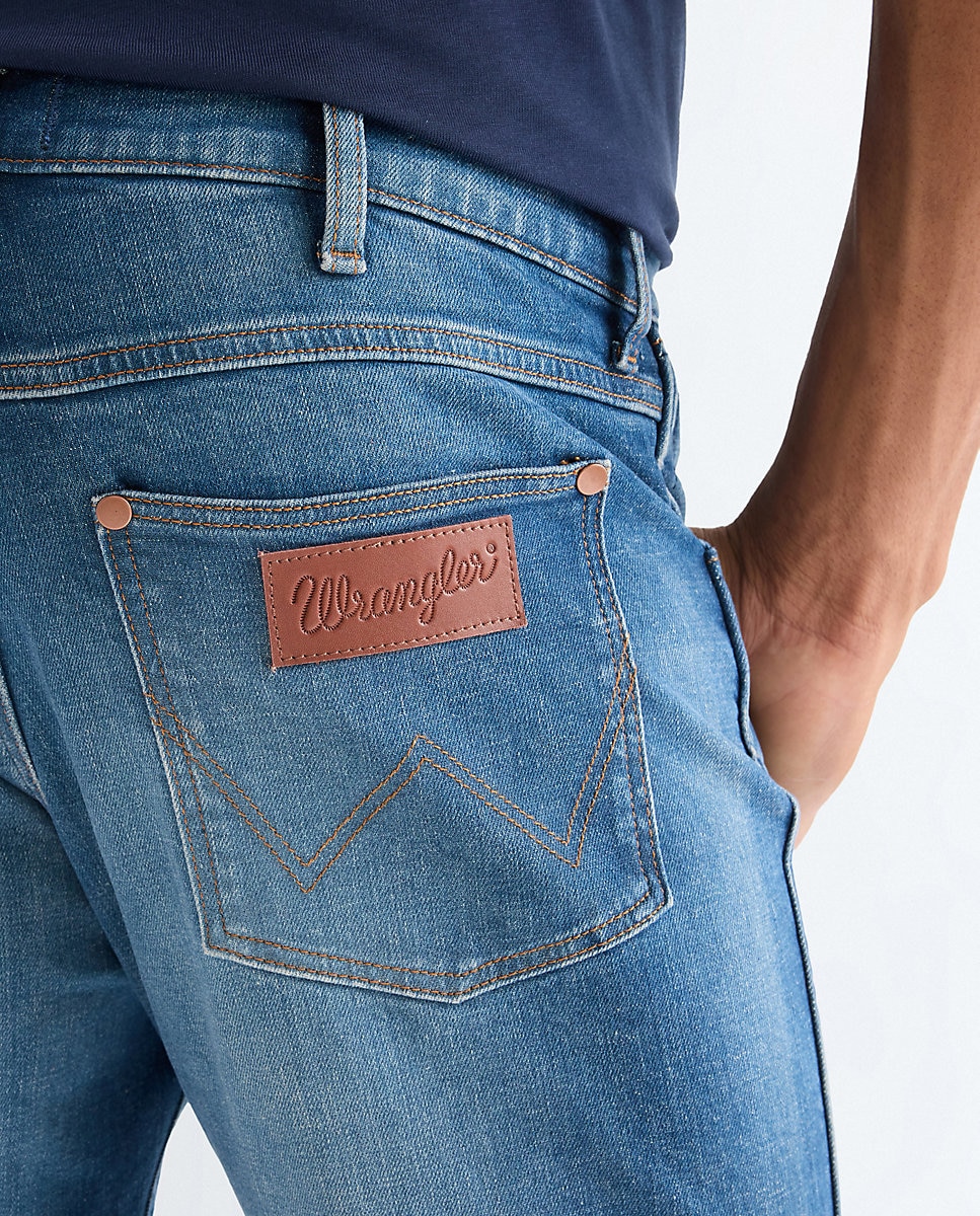 Vaqueros slim Larston de hombre con corte ajustado en el muslo y tiro medio - Wrangler - Azul denim Azul denim-4
