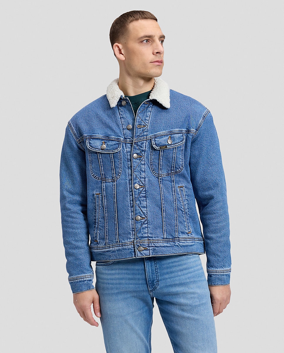 Imagen 0 de Cazadora vaquera de hombre de corte relaxed con un cálido cuello sherpa Azul