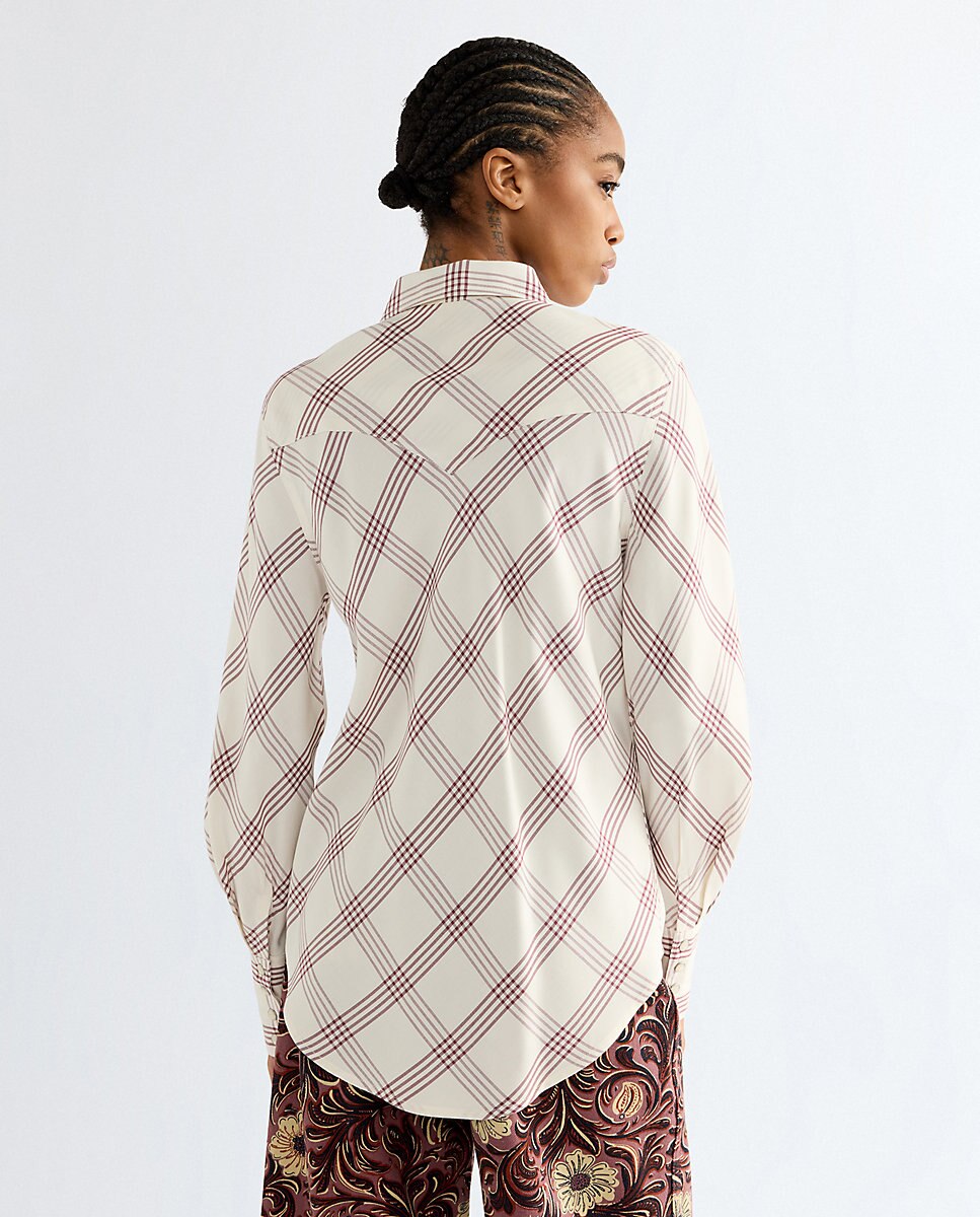 Camisa de mujer con cierres de remache y cuello en punta - Wrangler - Rosa Rosa-3