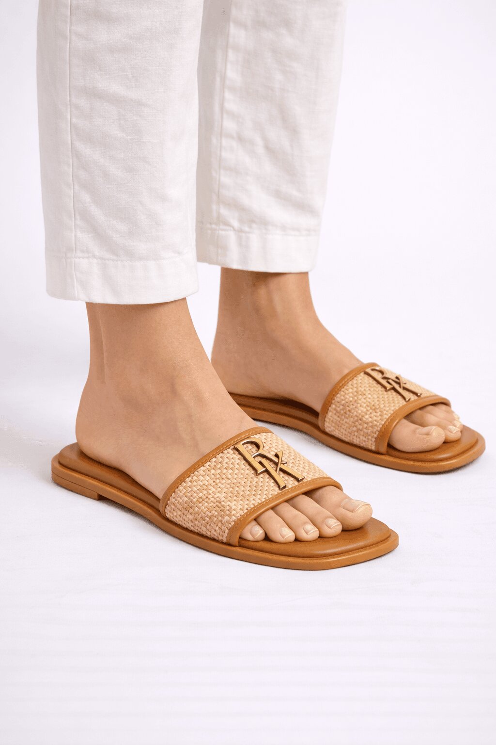 Chinelo em Rafia com Aplicação Bege-2