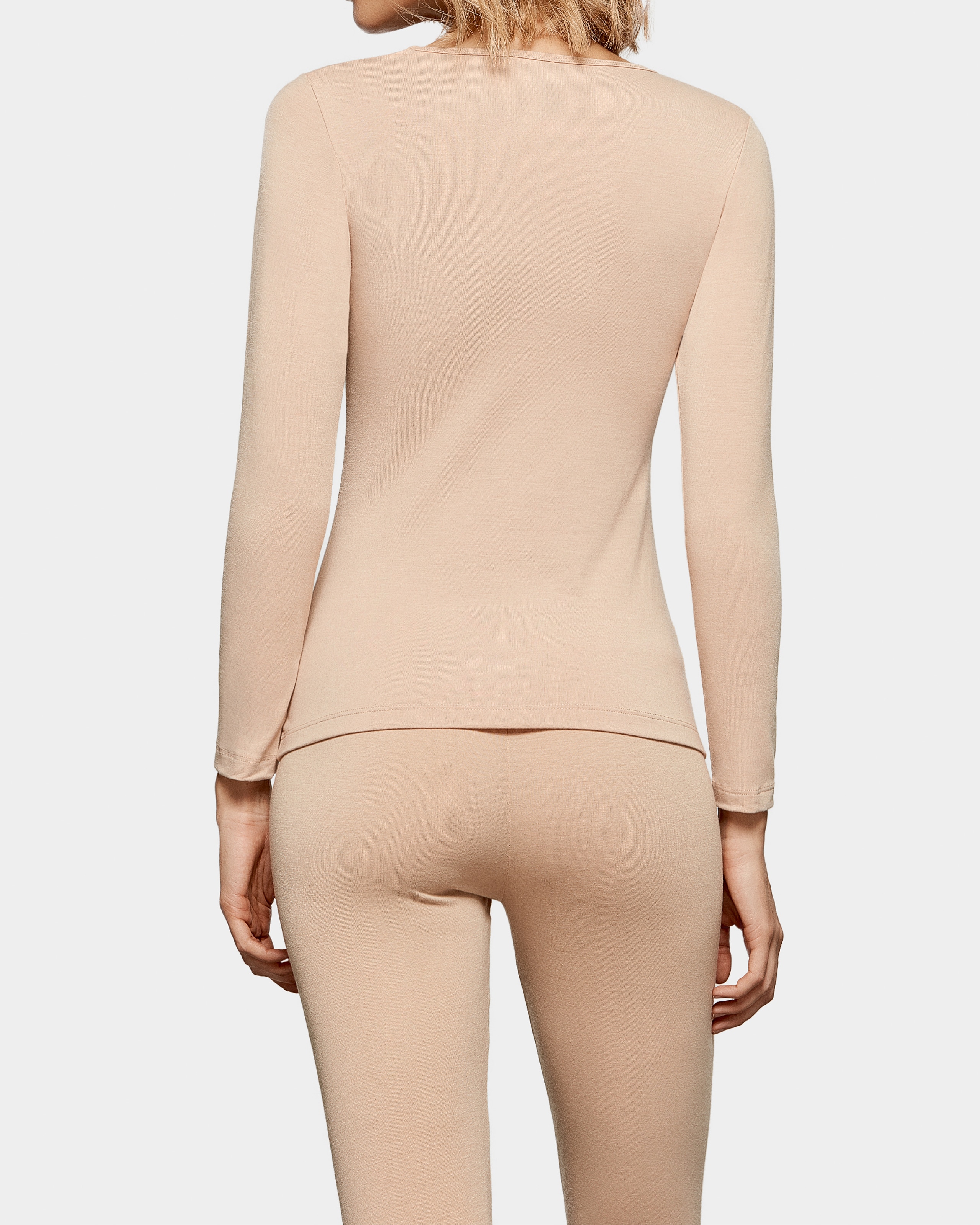 Imagen 2 de Camiseta interior térmica de mujer de manga larga con escote de pico - Impetus - Beige Beige