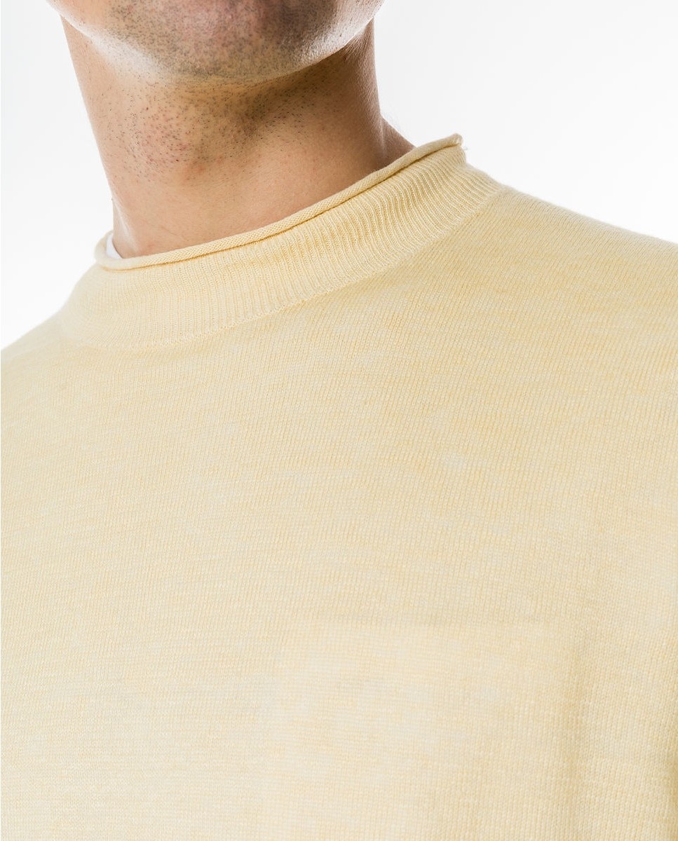 Imagen 3 de Jersey de hombre en amarillo con cuello redondo - Wickett Jones - Amarillo Amarillo