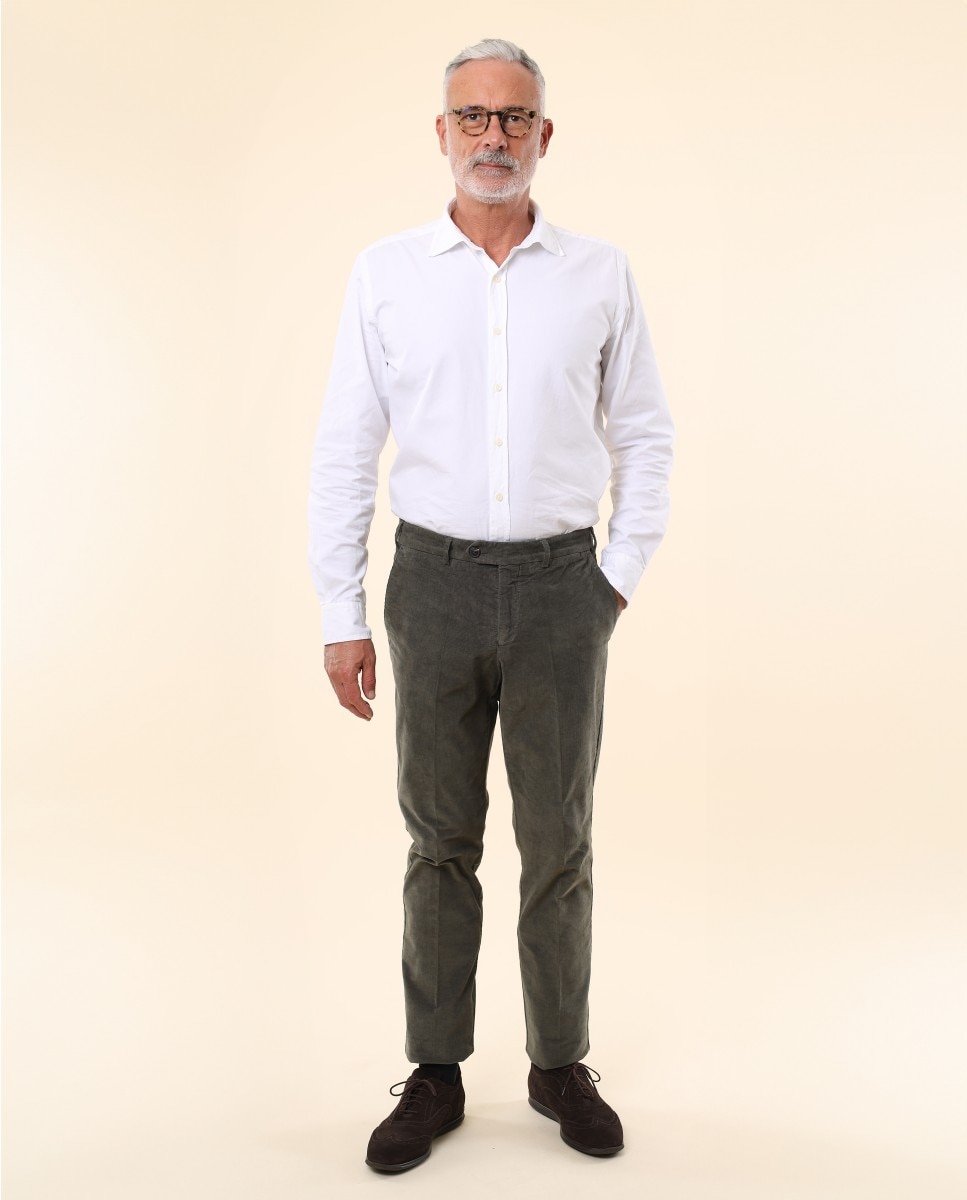 Wickett Jones - Pantalón chino de hombre regular en verde oliva.