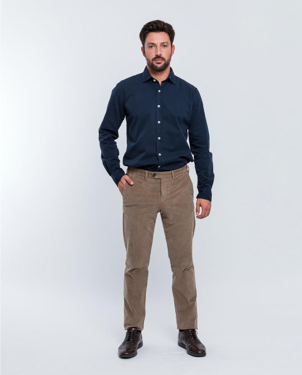 Wickett Jones - Chino de hombre regular en marrón claro.