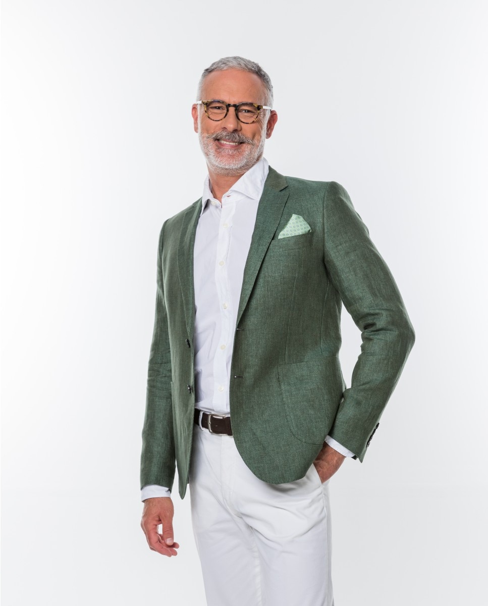 Wickett Jones - Americana de hombre soft slim liso en verde oliva.