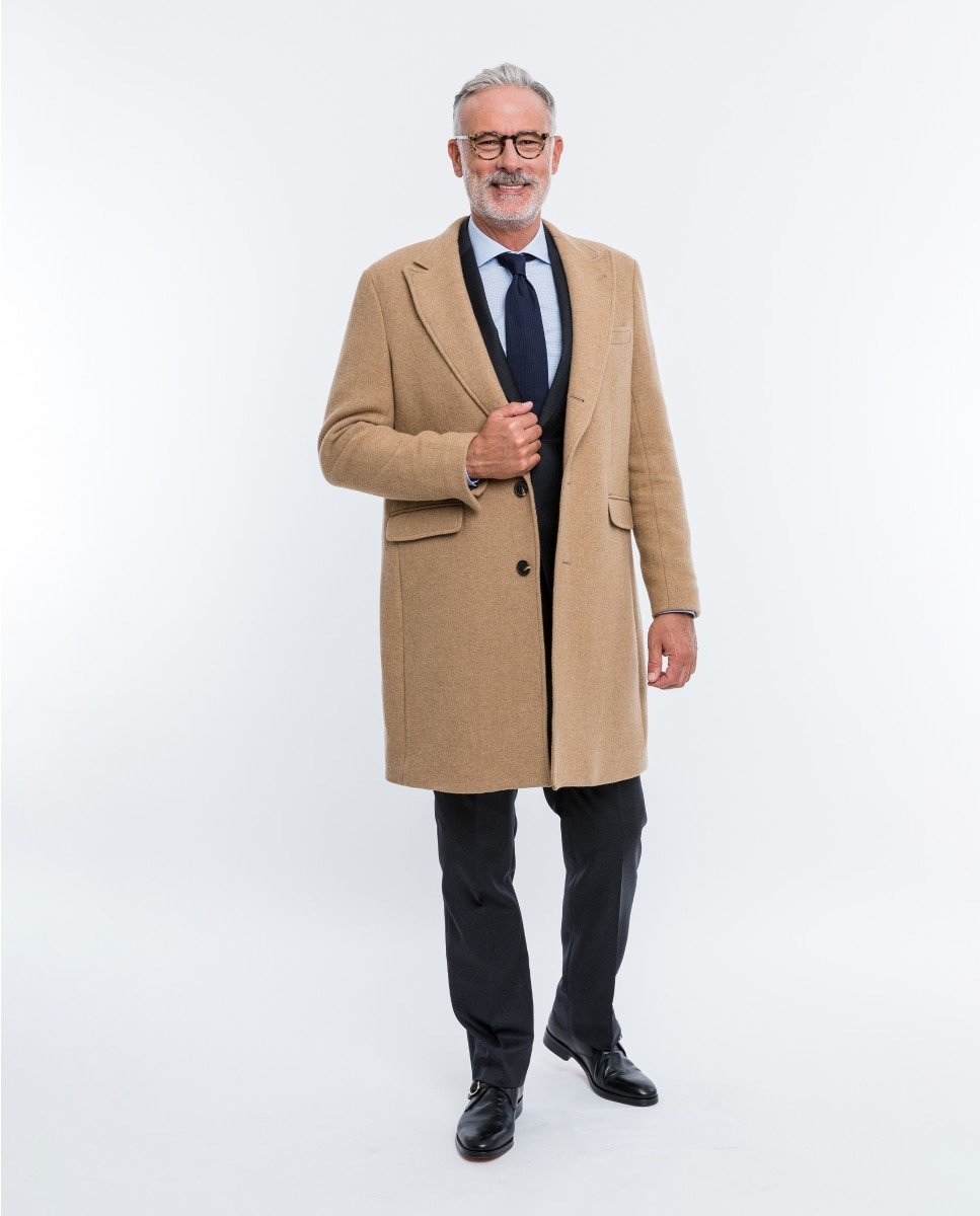 Wickett Jones - Abrigo de paño de hombre en beige claro.