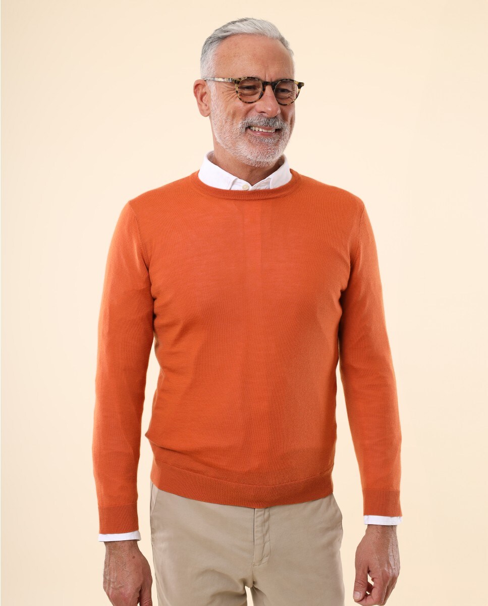 Jersey de hombre 100% cashmere en naranja oscuro · Wickett Jones