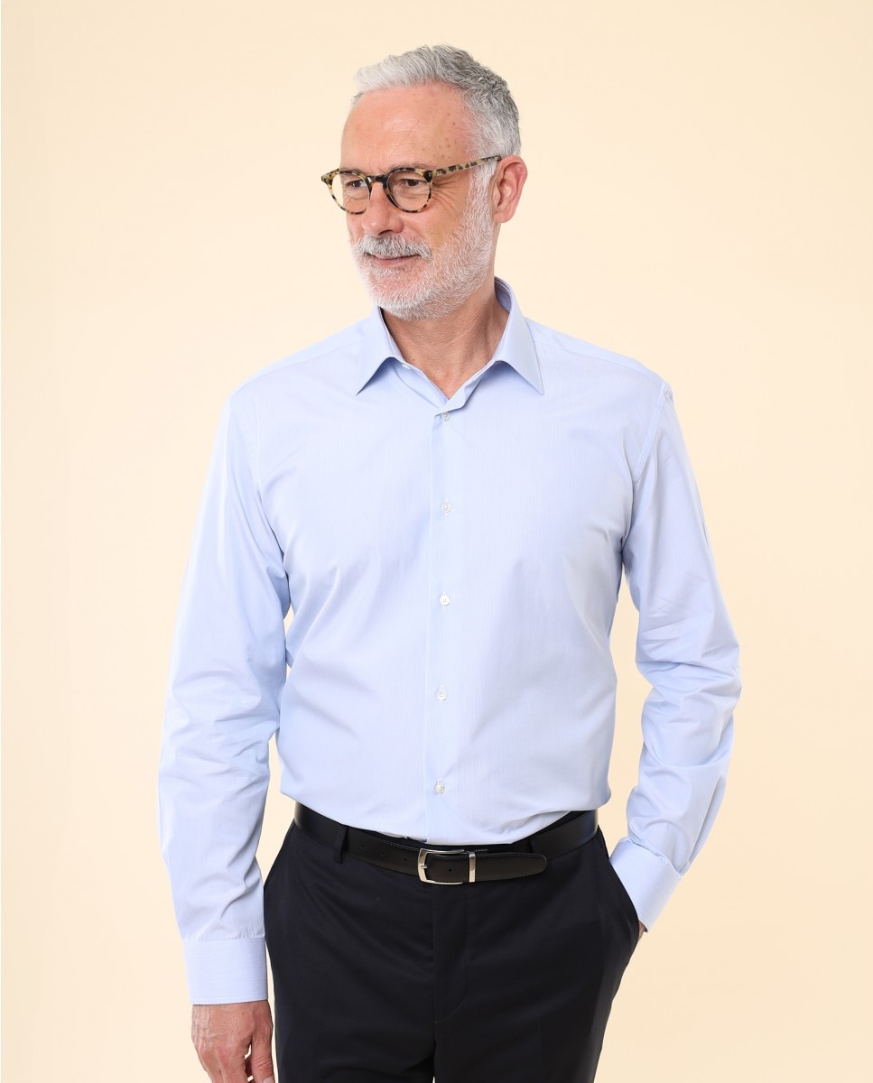 Imagen 0 de Camisa algodón de hombre soft slim liso en azul claro Azul claro