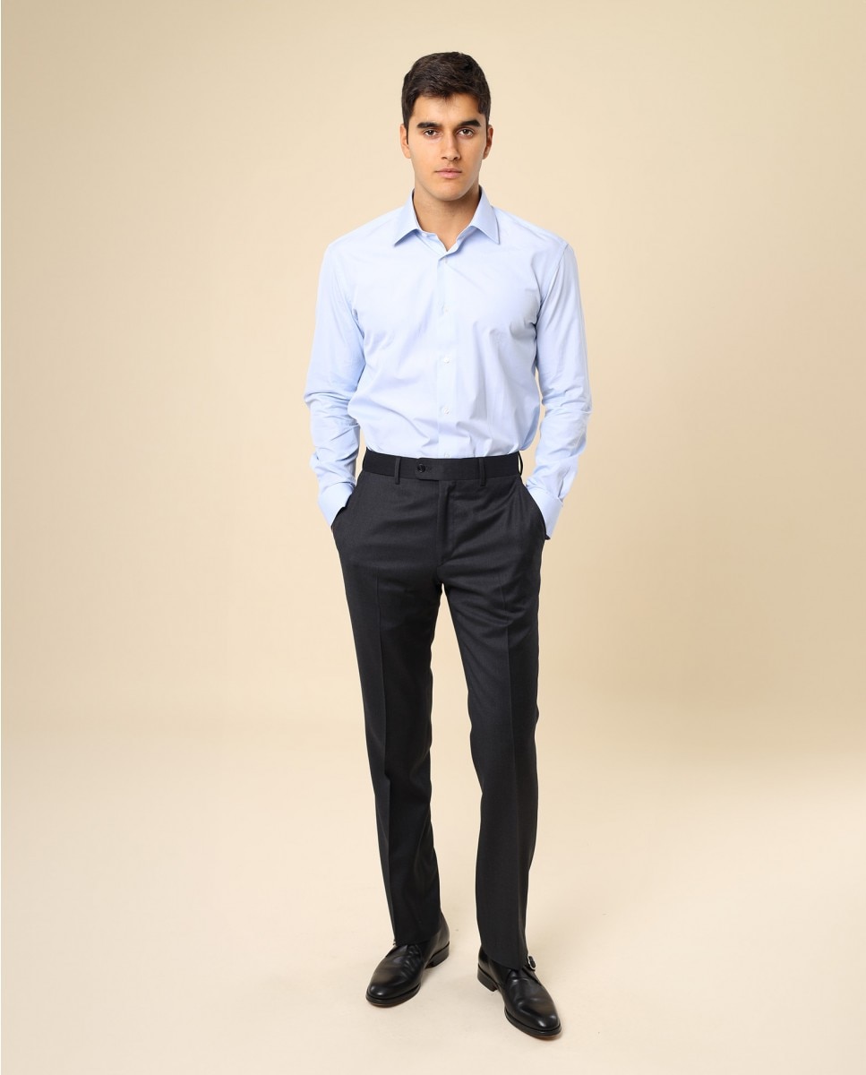 Imagen 0 de Pantalón de hombre regular en gris oscuro Gris oscuro