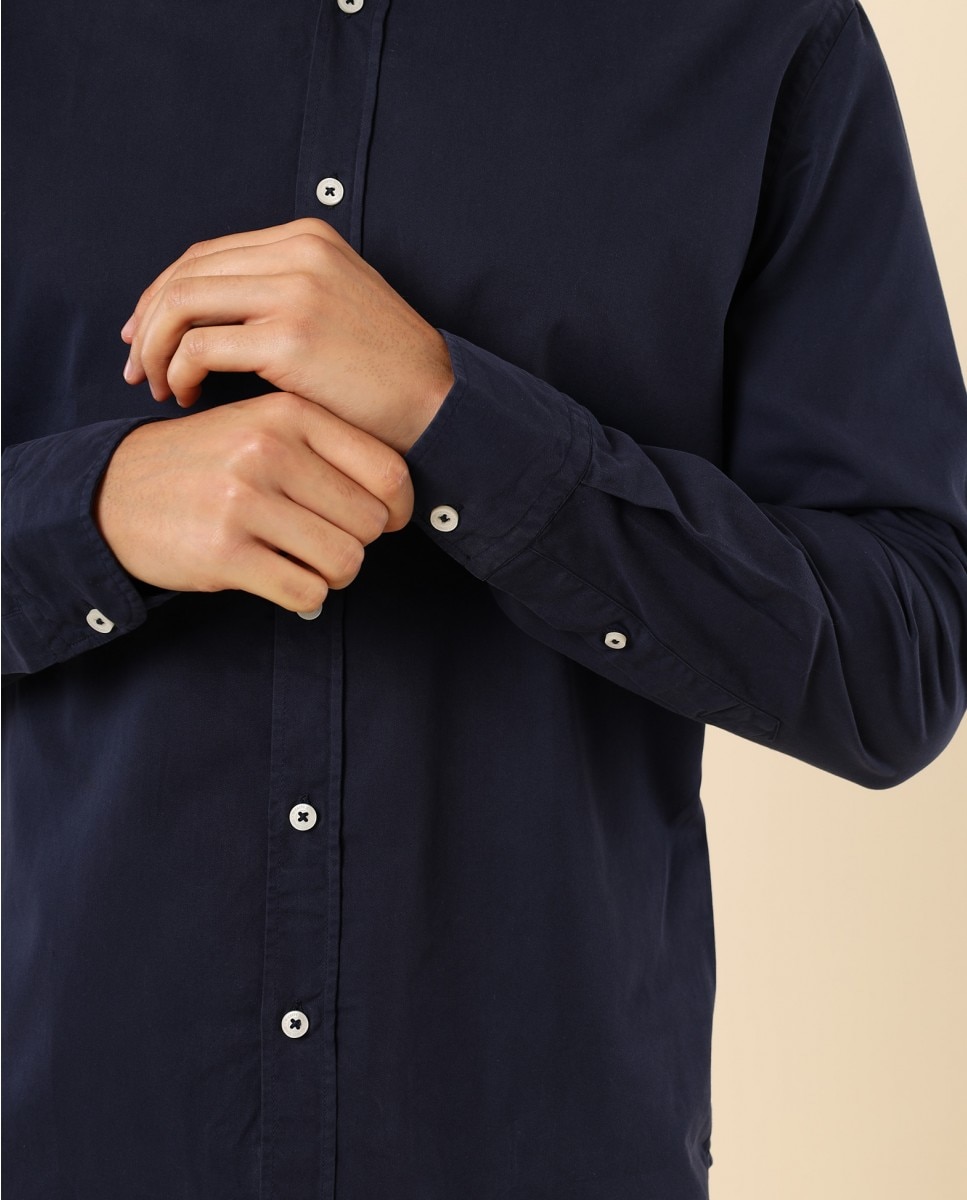 Imagen 4 de Camisa casual algodón de hombre soft slim liso en azul oscuro - Wickett Jones - Azul marino Azul marino
