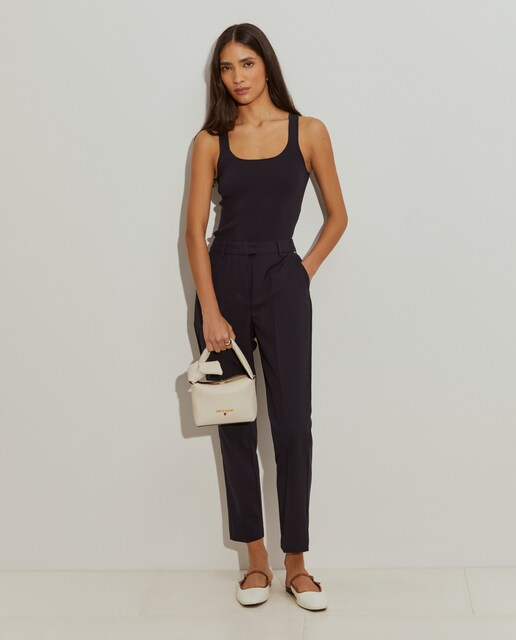 Imagen 0 de Pantalón de mujer chino clásico de color marino