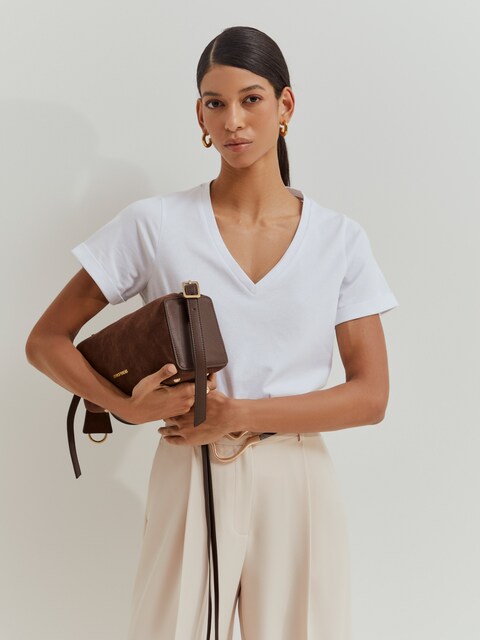 Imagen 0 de Camiseta de mujer básica en algodón con cuello en V